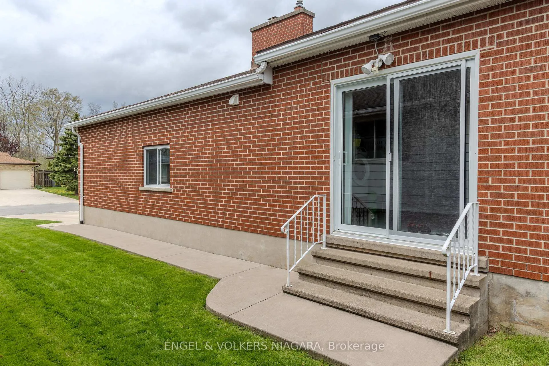 Photo 8 of 3560 Rapidsview Drive, Niagara Falls, Chippawa — HOMEH
