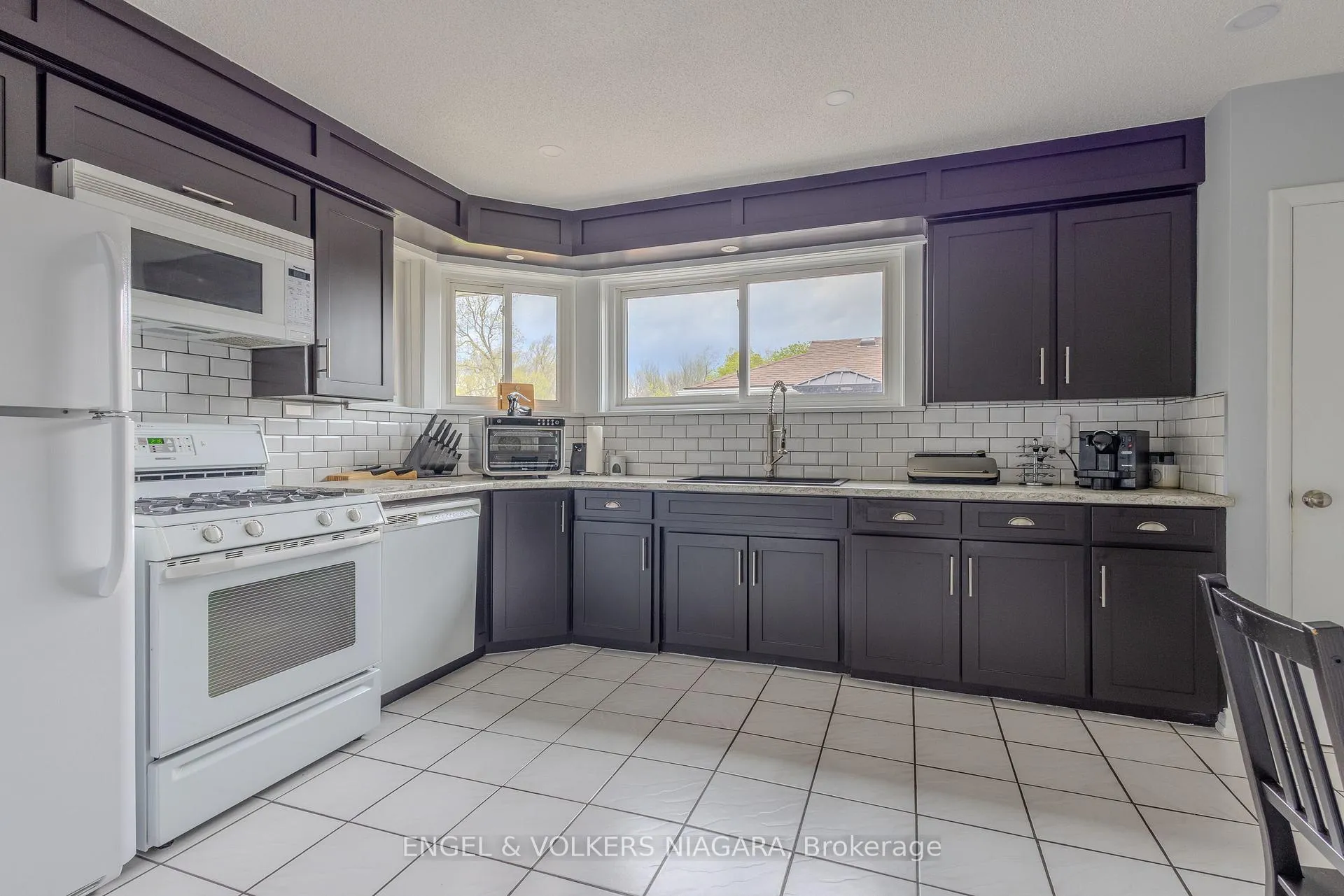 Photo 17 of 3560 Rapidsview Drive, Niagara Falls, Chippawa — HOMEH