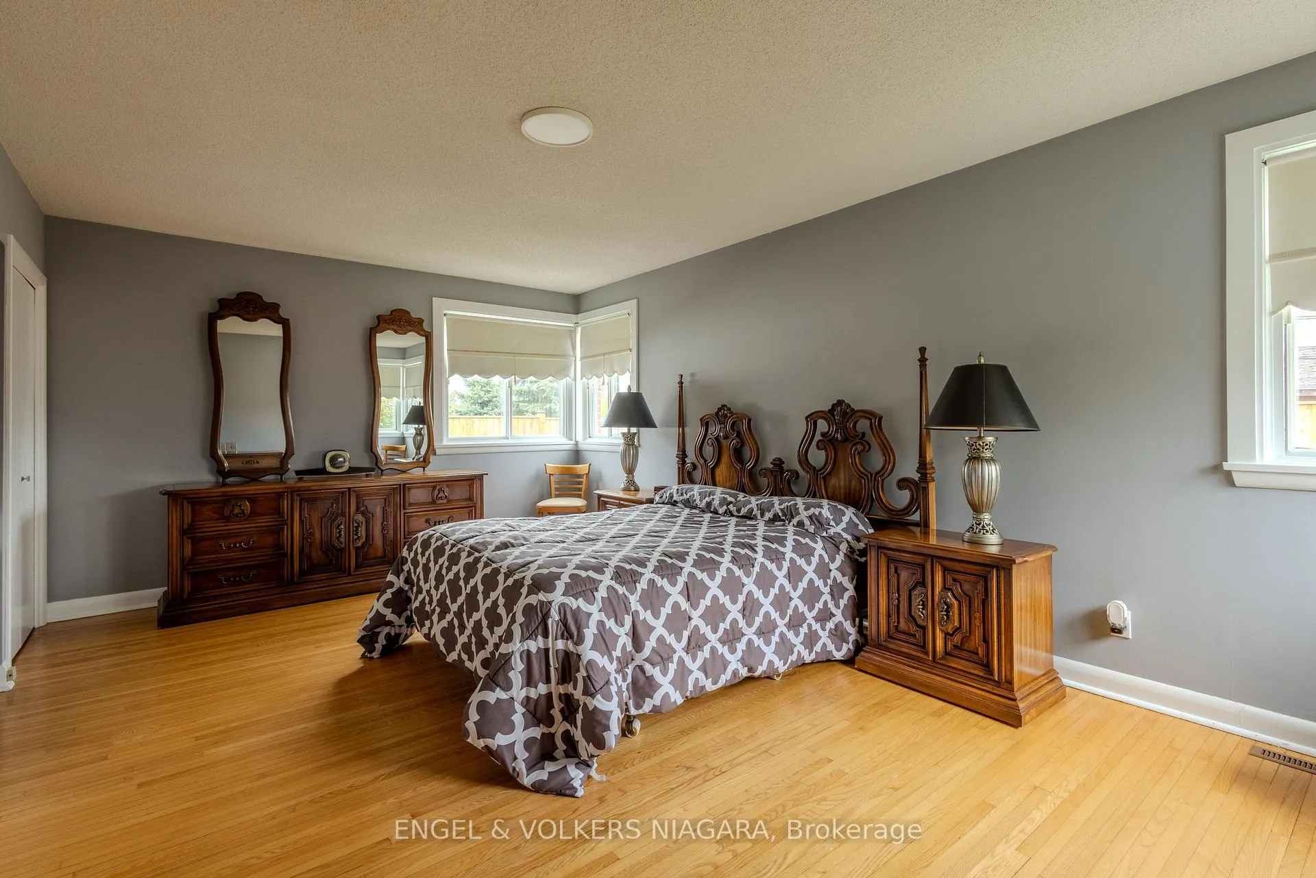 Photo 20 of 3560 Rapidsview Drive, Niagara Falls, Chippawa — HOMEH