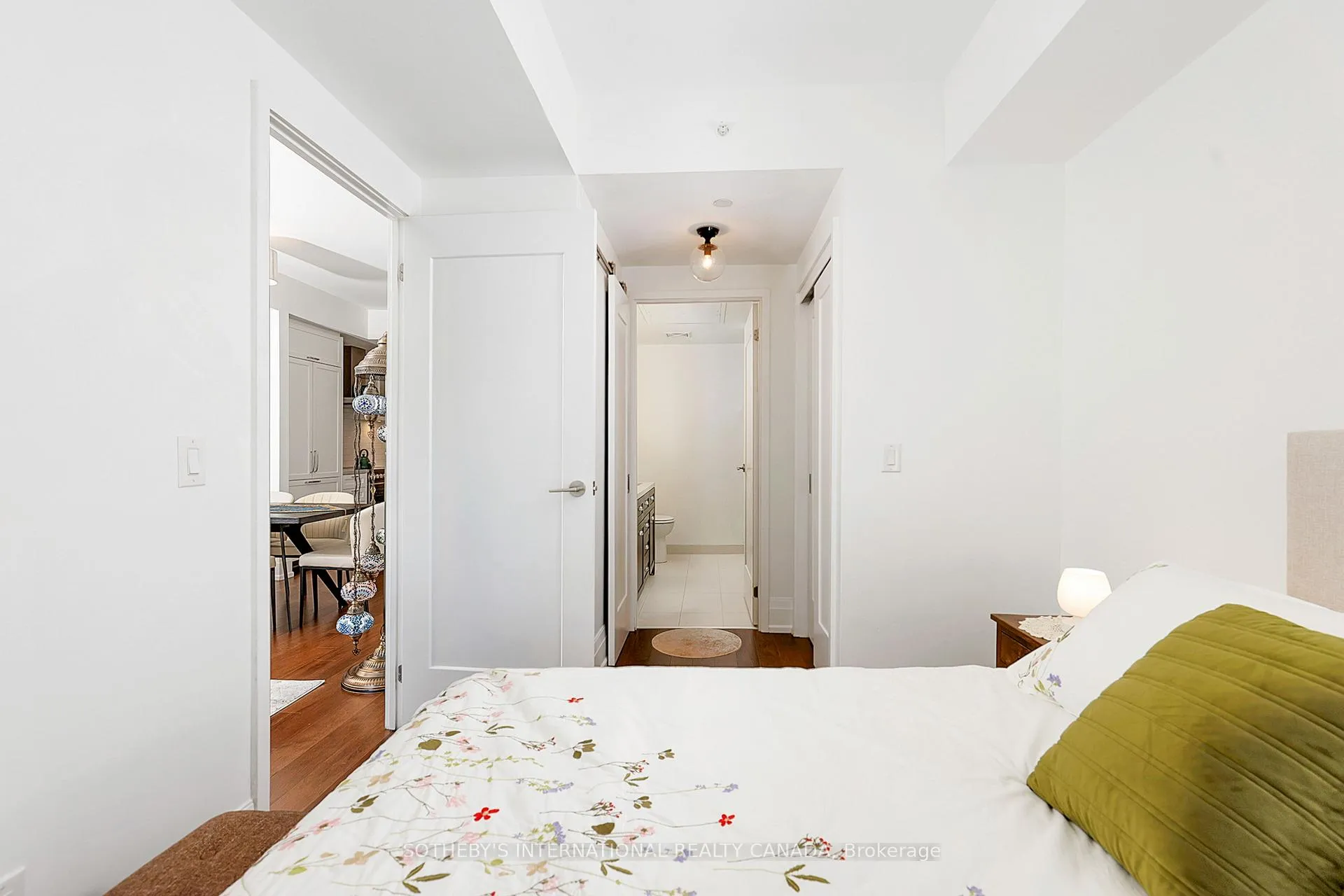 Photo 9 of Unit 414, 25 Malcolm Road, Toronto, Leaside — HOMEH