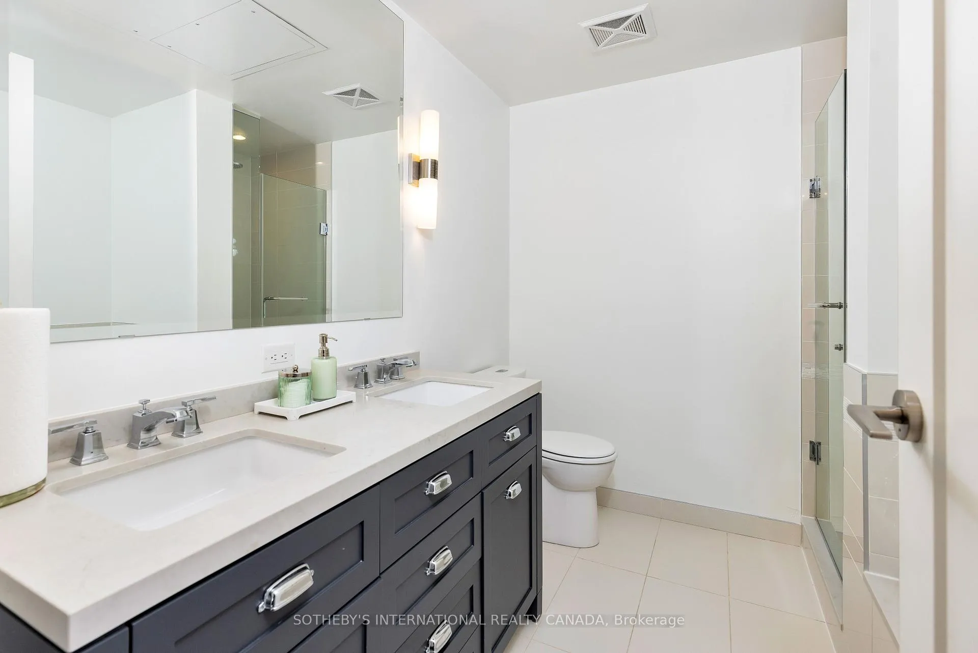 Photo 10 of Unit 414, 25 Malcolm Road, Toronto, Leaside — HOMEH