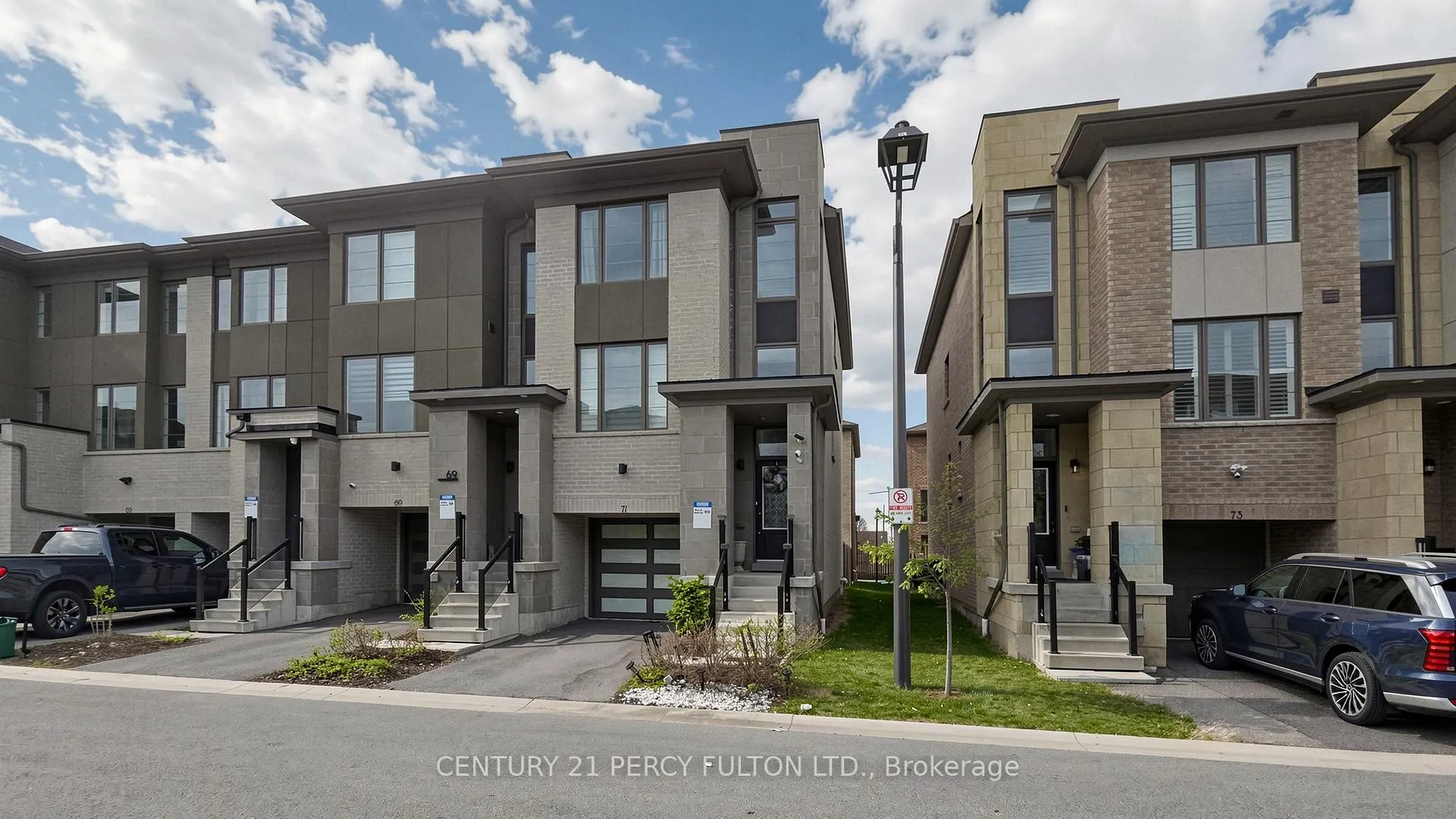 Photo 3 of 71 Donald Fleming Way, Whitby, Pringle Creek — HOMEH