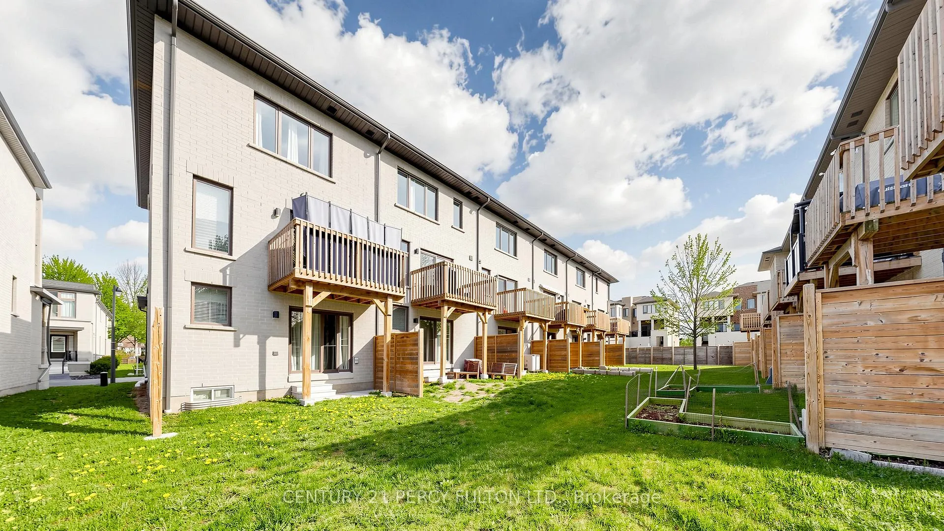 Photo 33 of 71 Donald Fleming Way, Whitby, Pringle Creek — HOMEH