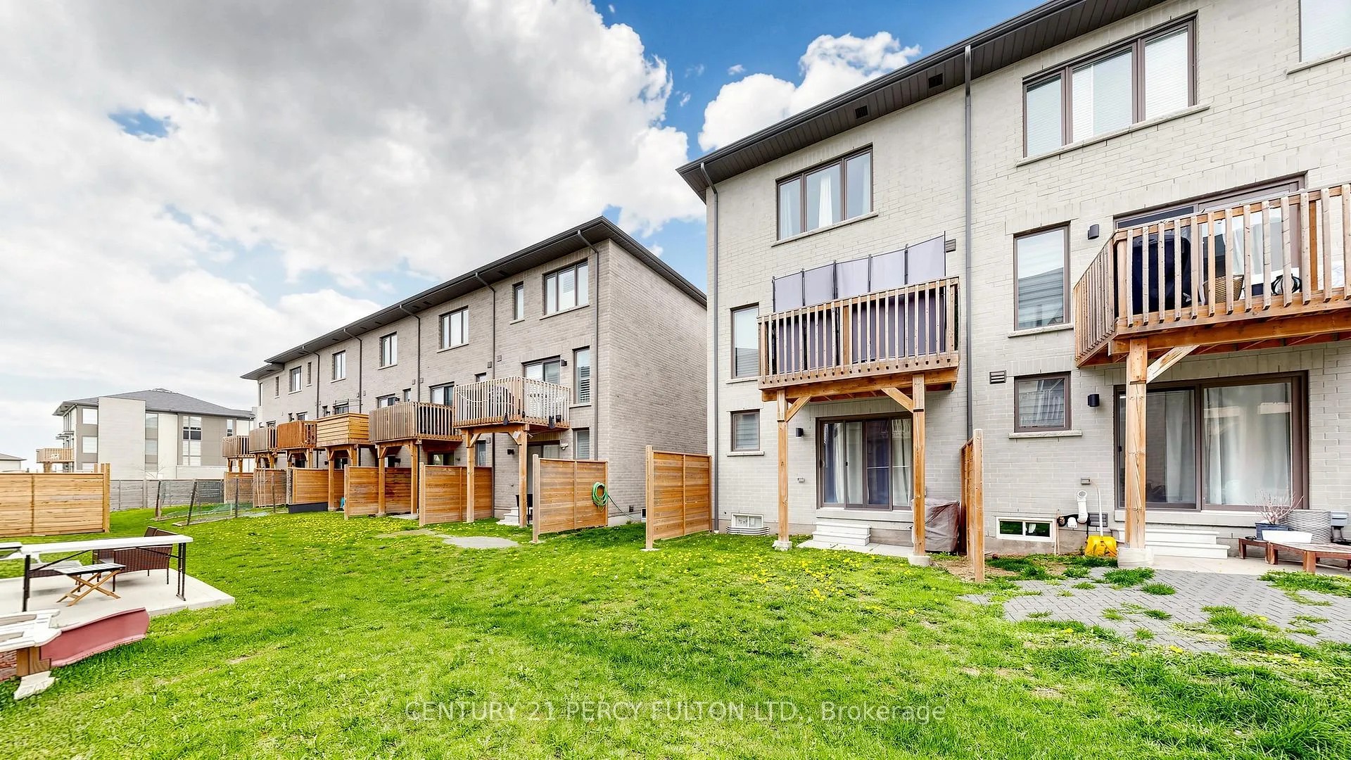 Photo 34 of 71 Donald Fleming Way, Whitby, Pringle Creek — HOMEH