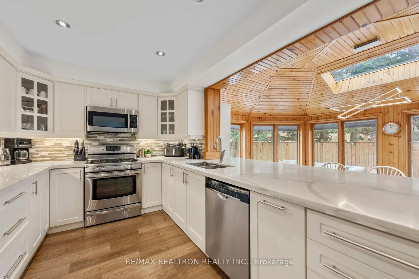 Photo 9 of 9 Whittington Court, Markham, Thornlea — HOMEH