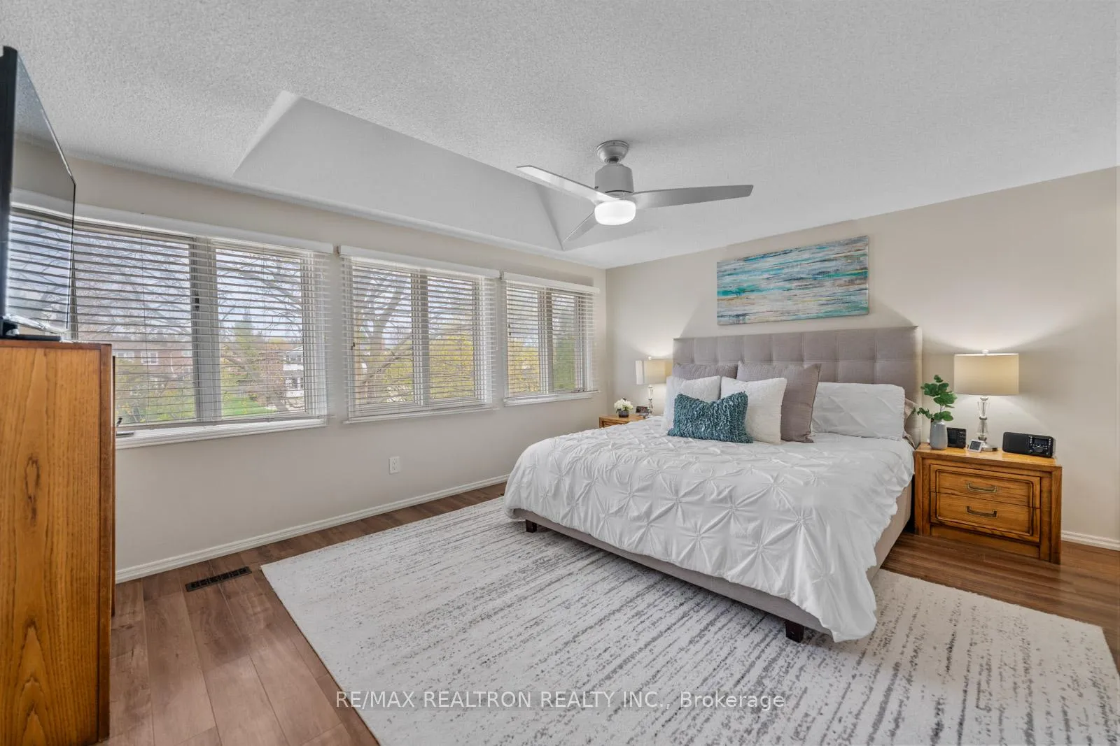 Photo 17 of 9 Whittington Court, Markham, Thornlea — HOMEH