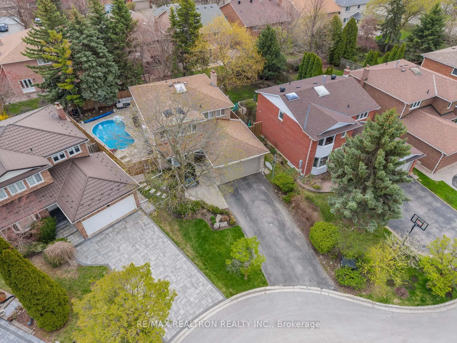 Photo 36 of 9 Whittington Court, Markham, Thornlea — HOMEH