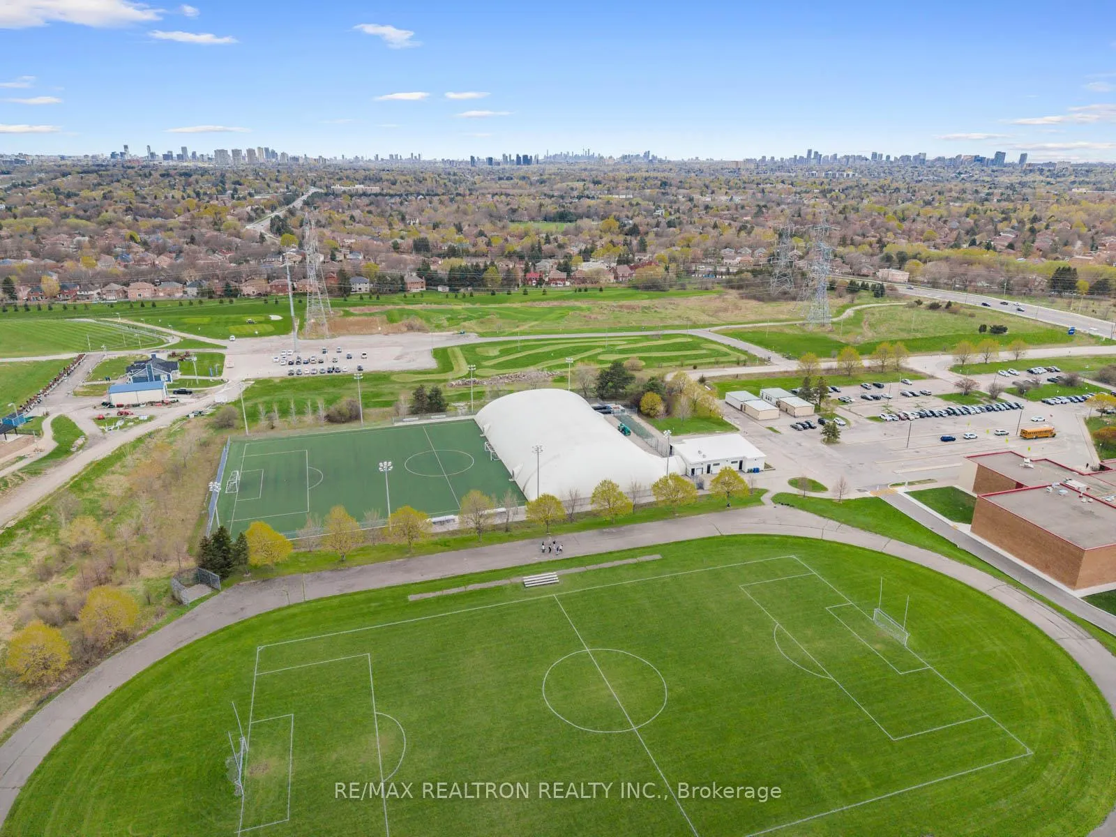 Photo 38 of 9 Whittington Court, Markham, Thornlea — HOMEH