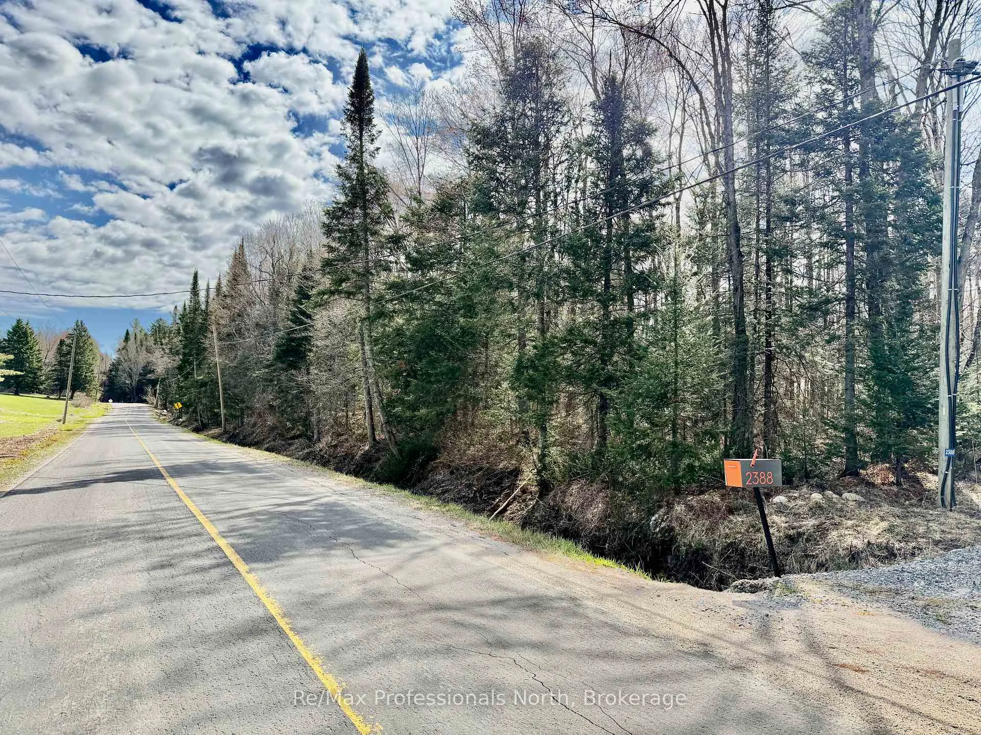 Photo 3 of 2388 Doe Lake Road, Gravenhurst, Ryde — HOMEH