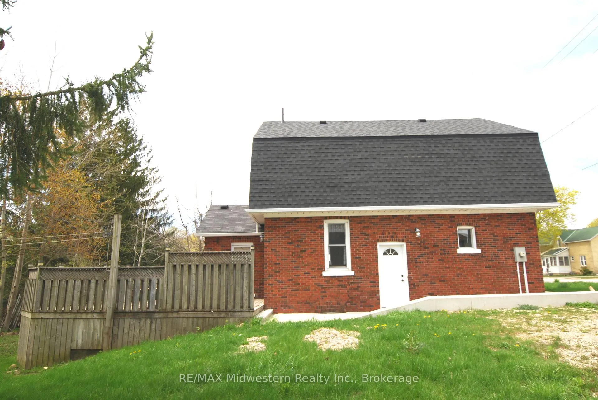 Photo 3 of 200 Elora Street S, Minto — HOMEH
