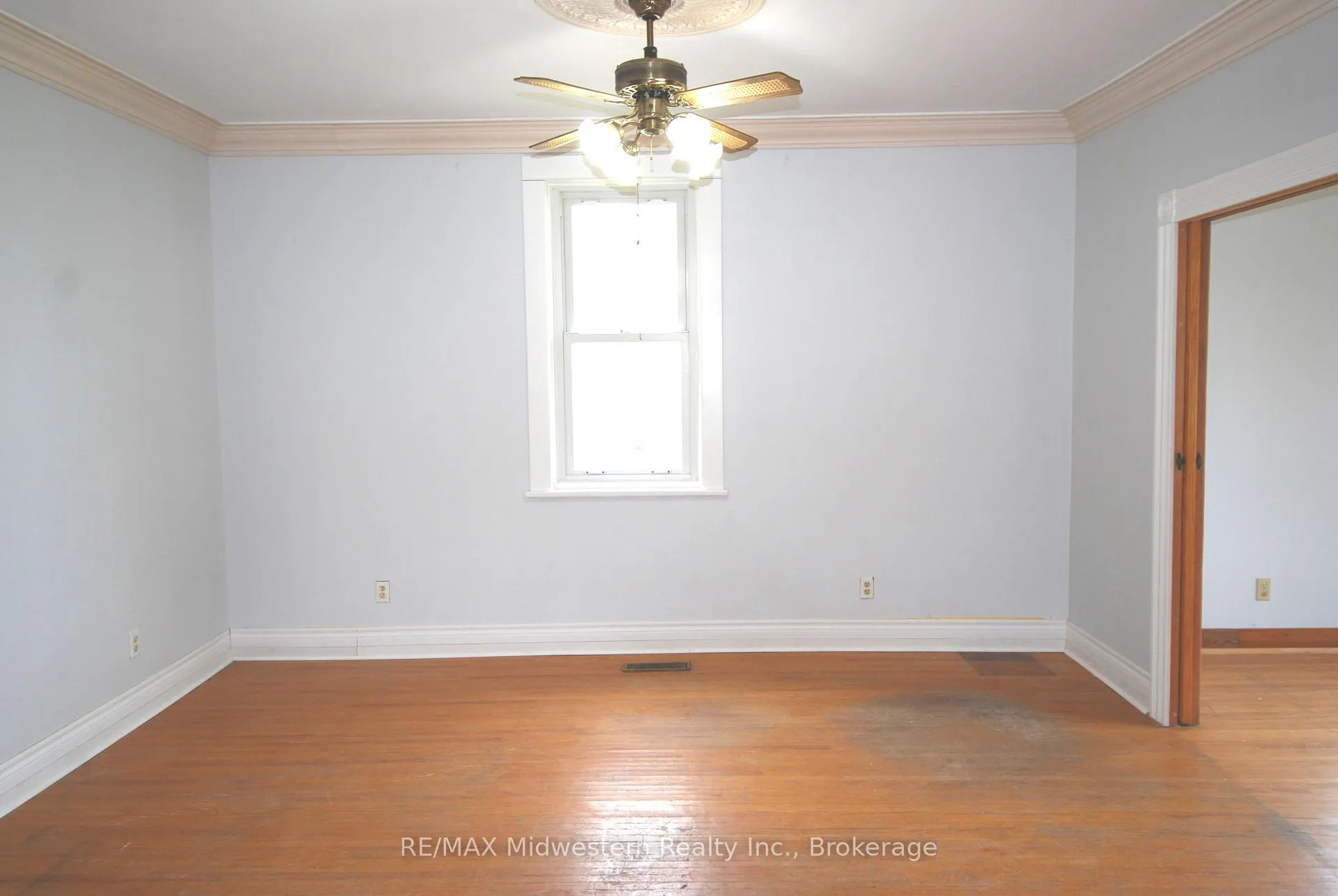 Photo 5 of 200 Elora Street S, Minto — HOMEH