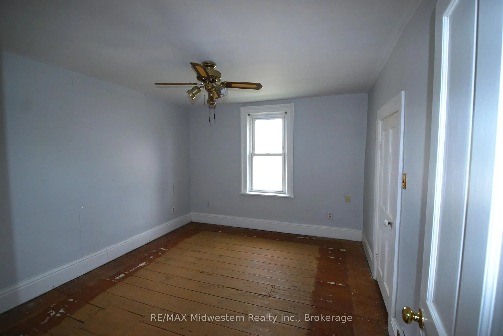 Photo 10 of 200 Elora Street S, Minto — HOMEH