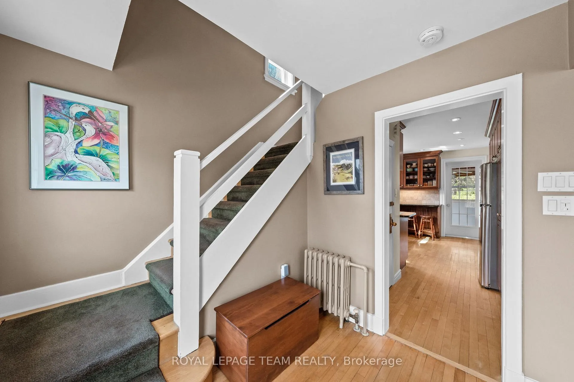 Photo 5 of 108 Onslow Crescent, Ottawa, Ottawa East — HOMEH