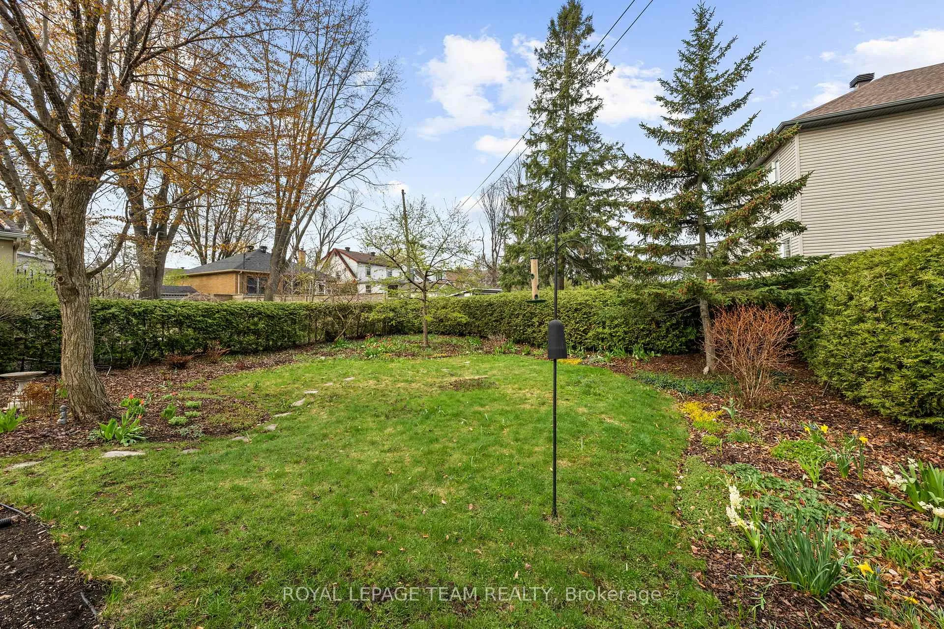 Photo 38 of 108 Onslow Crescent, Ottawa, Ottawa East — HOMEH