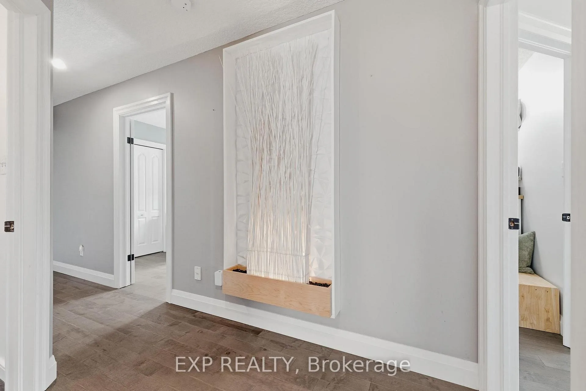 Photo 7 of 631 Woodlawn Place, Waterloo — HOMEH