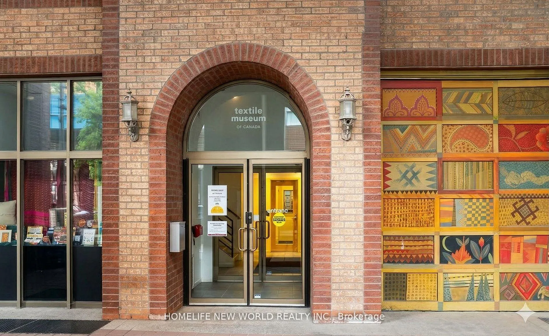 Front of Unit 2402, 55 Centre Avenue