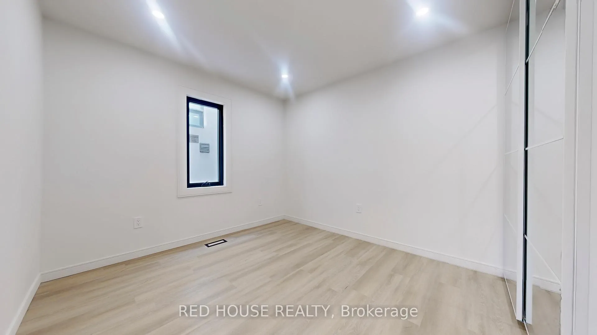 Photo 9 of Unit 1, 63 Derwyn Road, Toronto, East York — HOMEH