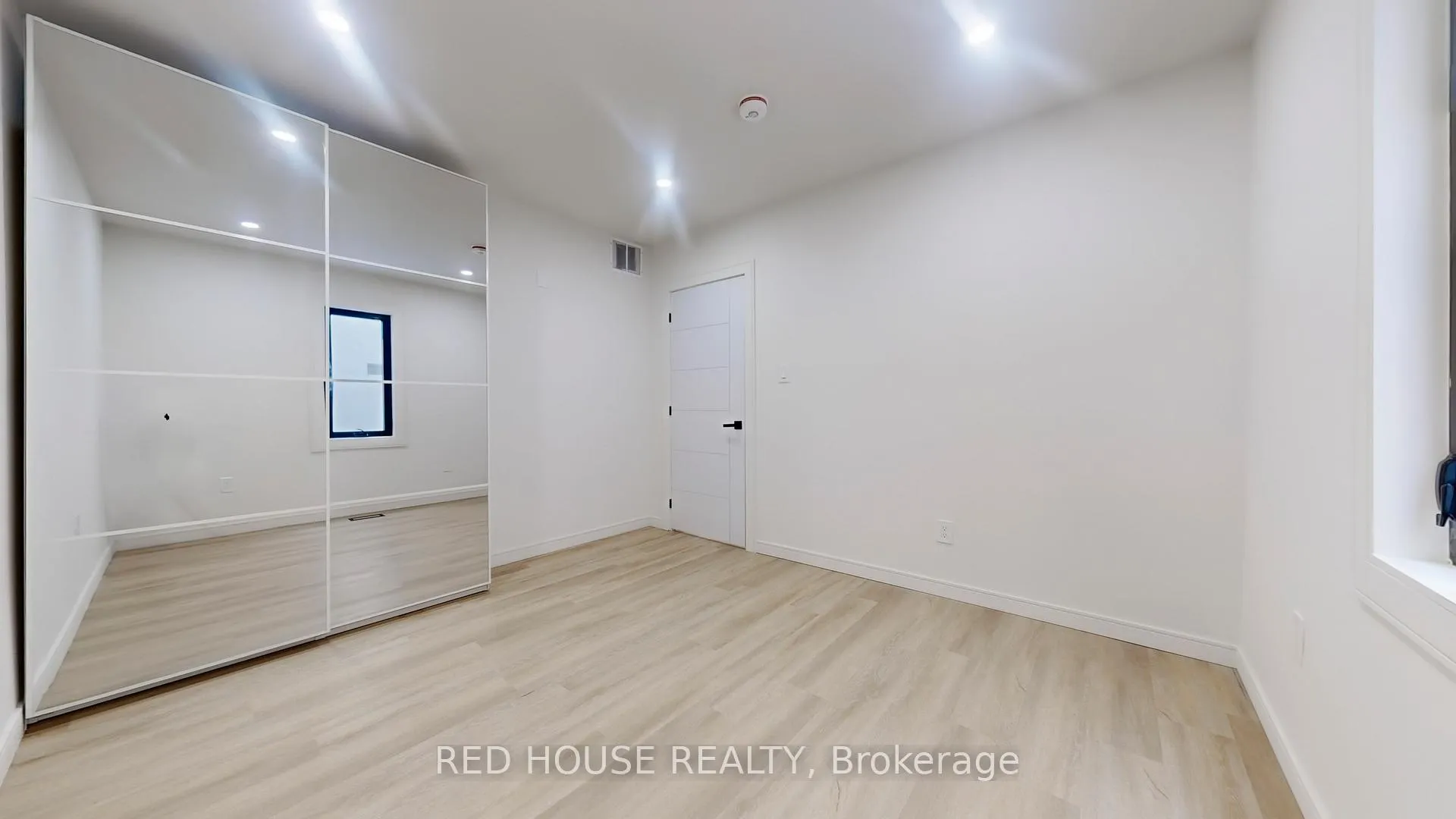 Photo 19 of Unit 1, 63 Derwyn Road, Toronto, East York — HOMEH