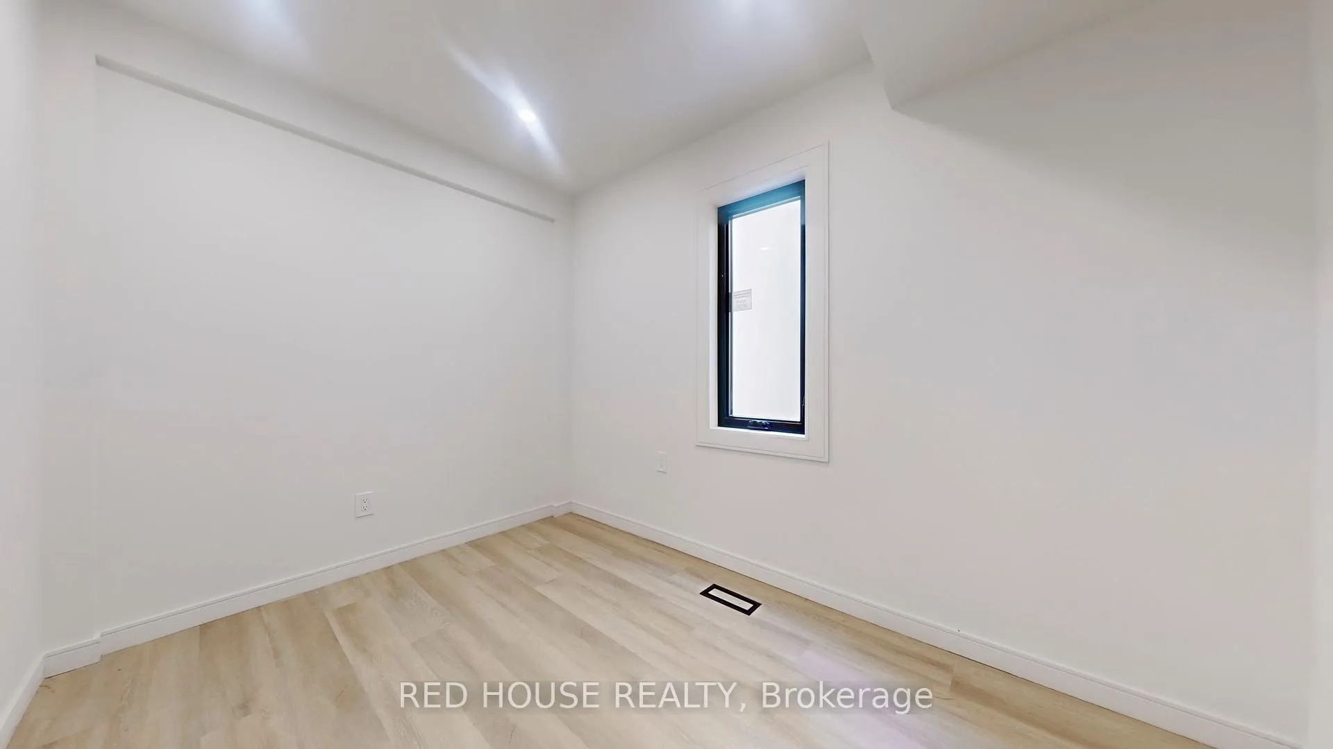 Photo 20 of Unit 1, 63 Derwyn Road, Toronto, East York — HOMEH