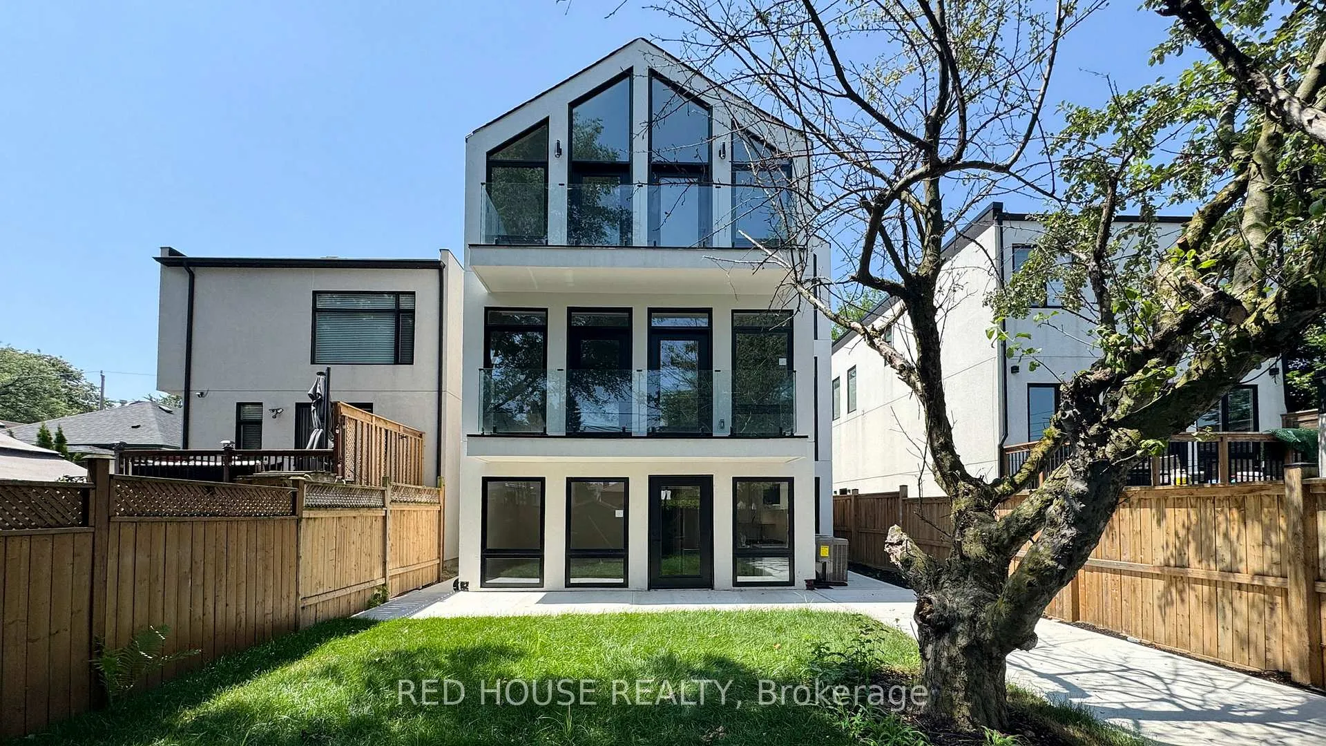 Photo 24 of Unit 1, 63 Derwyn Road, Toronto, East York — HOMEH