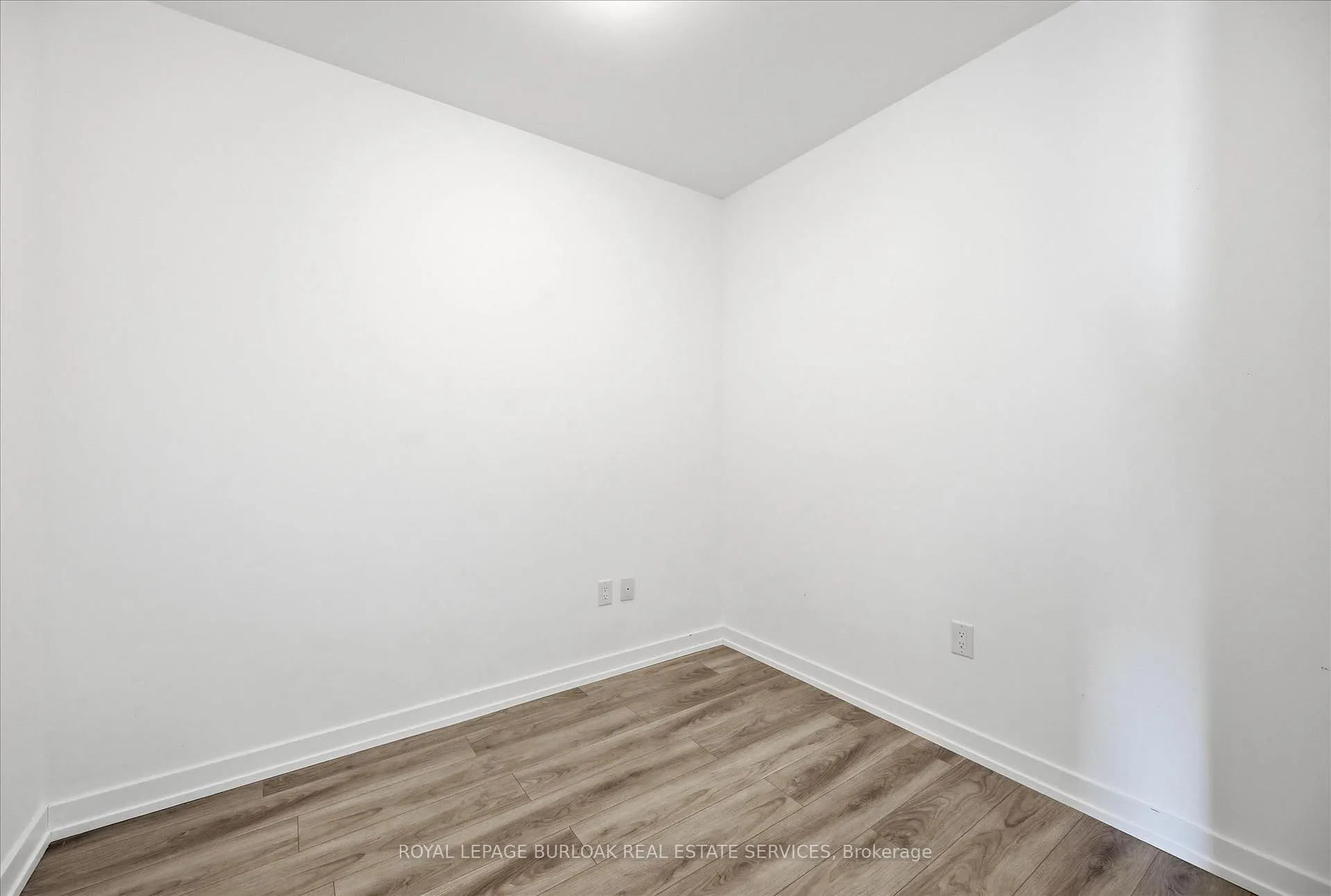 Photo 9 of Unit 1212, 460 Dundas Street, Hamilton, Waterdown — HOMEH