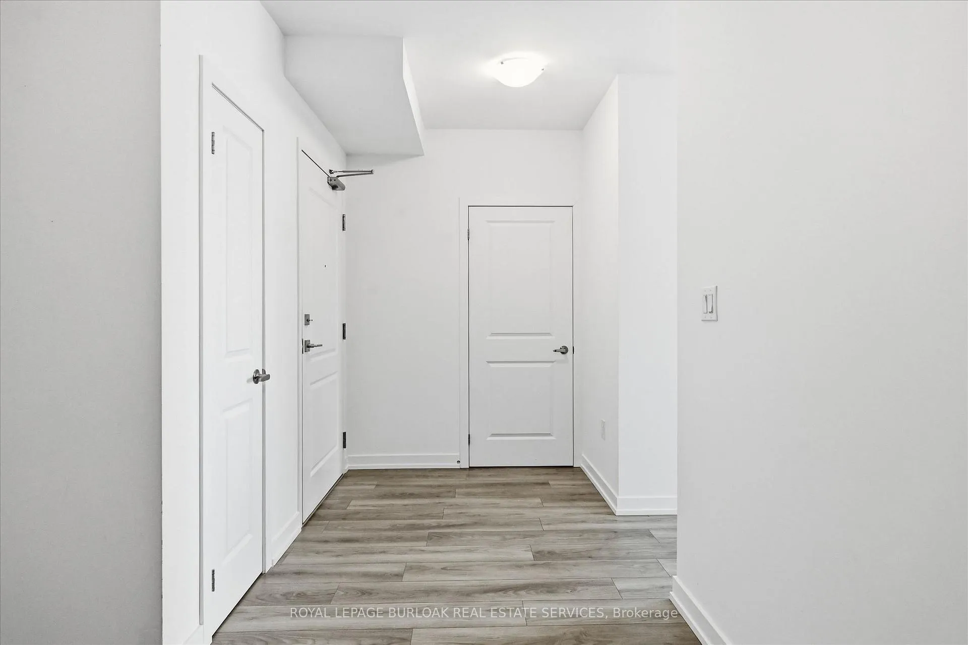 Photo 10 of Unit 1212, 460 Dundas Street, Hamilton, Waterdown — HOMEH