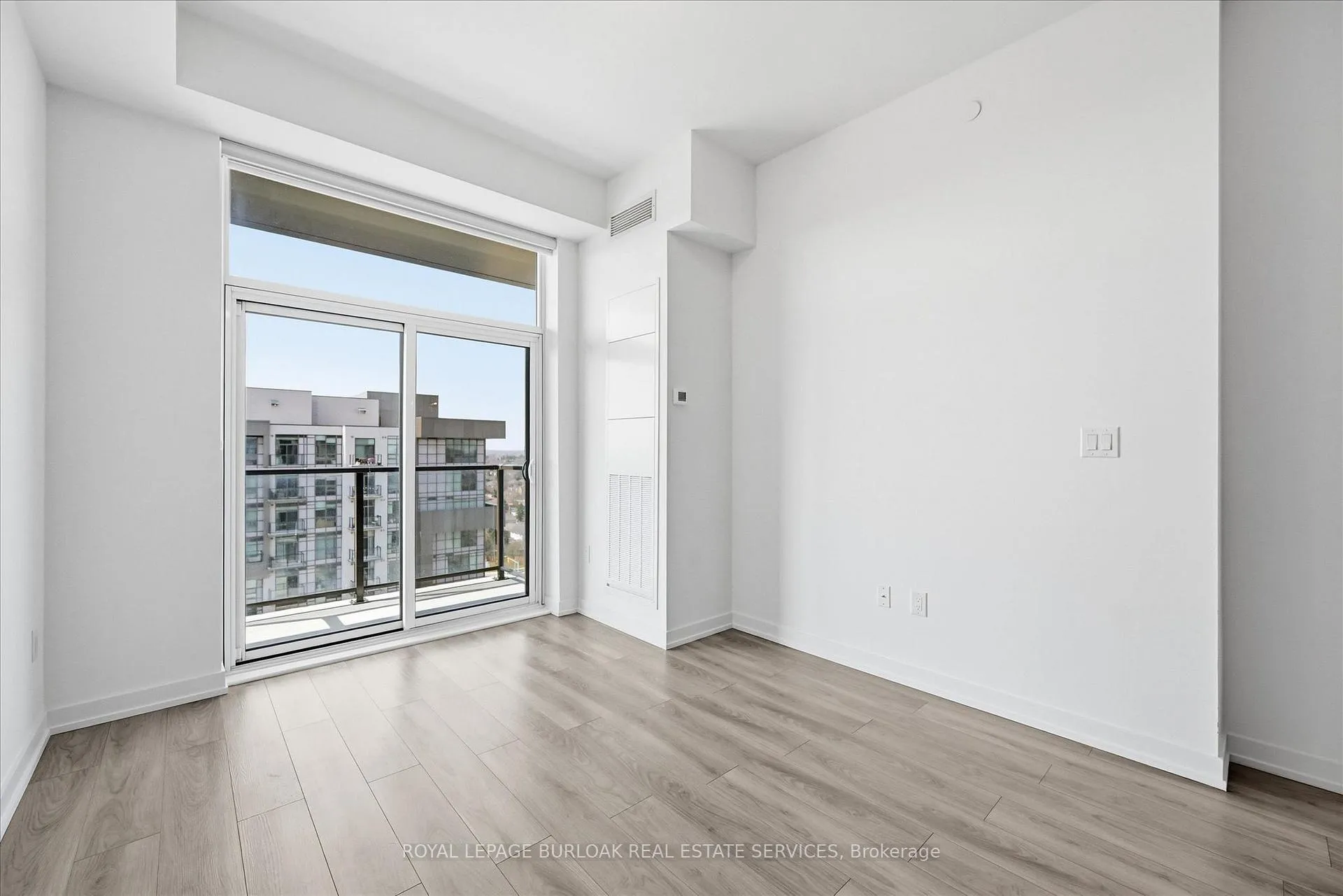 Photo 24 of Unit 1212, 460 Dundas Street, Hamilton, Waterdown — HOMEH
