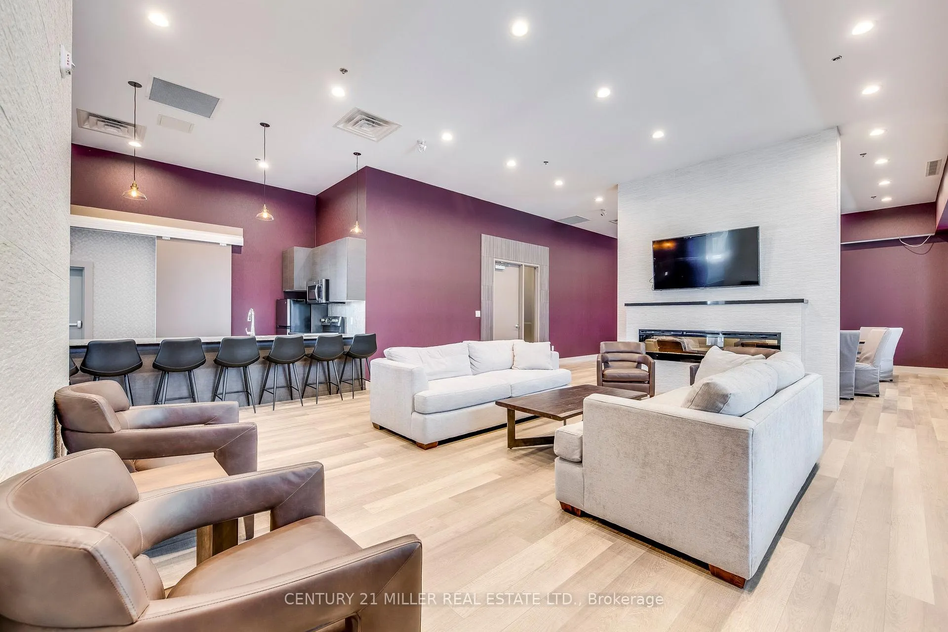 Photo 19 of Unit 303, 560 North Service Road, Grimsby, Grimsby Beach — HOMEH