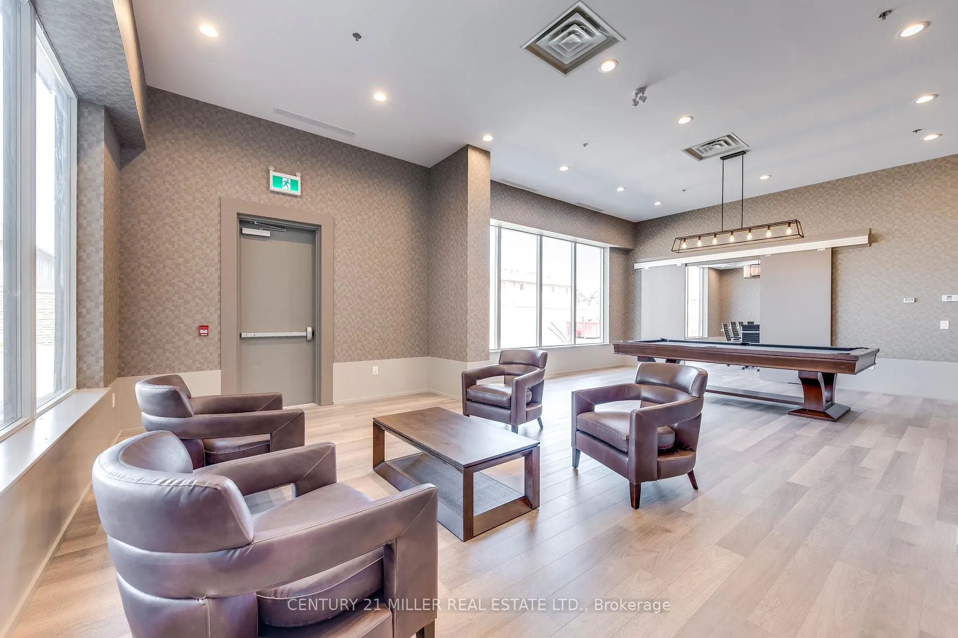 Photo 22 of Unit 303, 560 North Service Road, Grimsby, Grimsby Beach — HOMEH