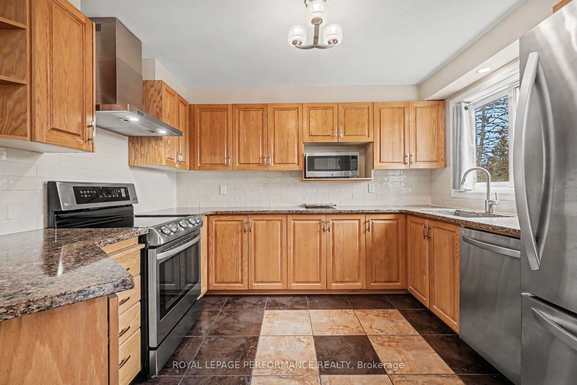 Photo 12 of 1787 Hunters Run Drive, Ottawa, Chapel Hill — HOMEH