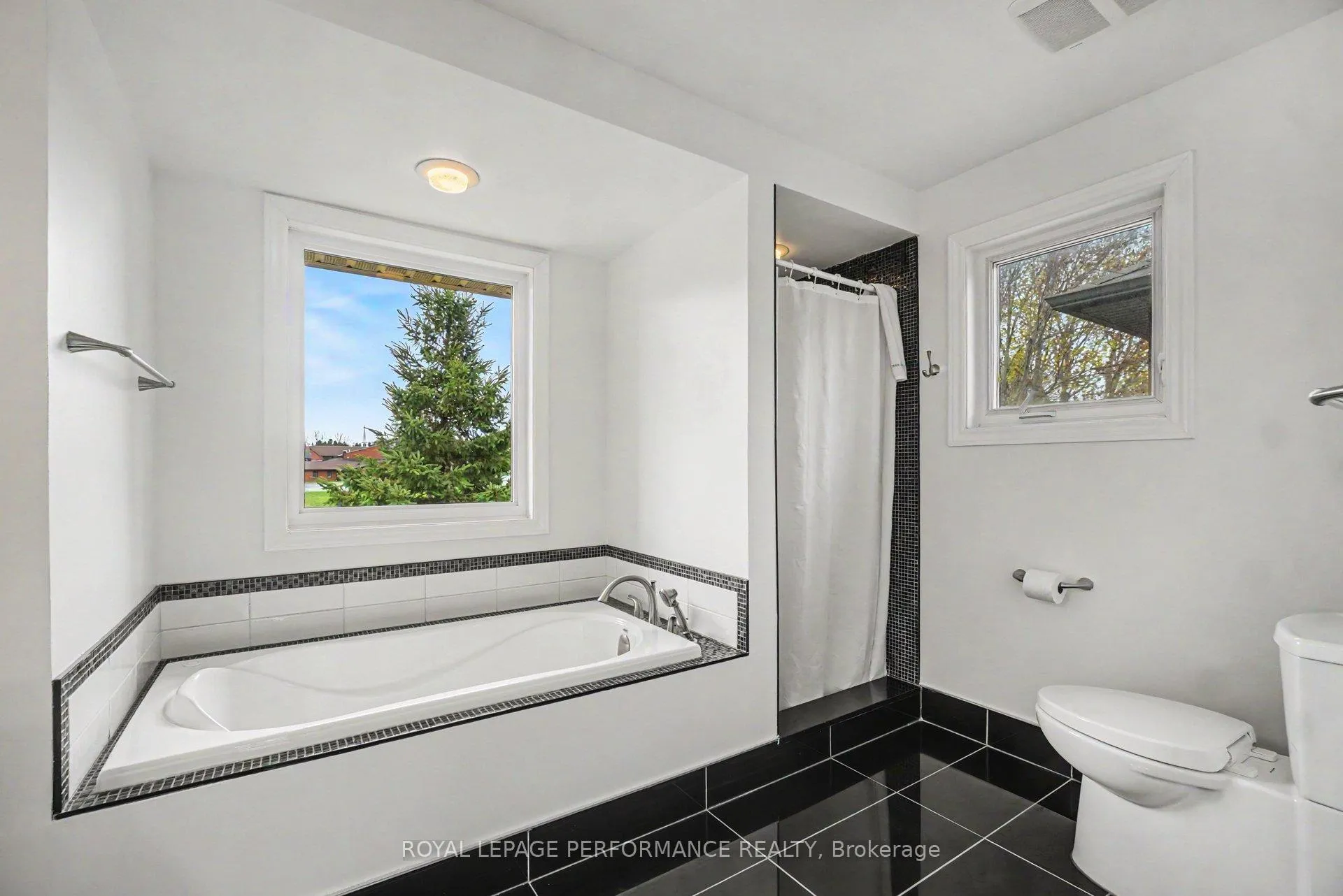 Photo 19 of 1787 Hunters Run Drive, Ottawa, Chapel Hill — HOMEH