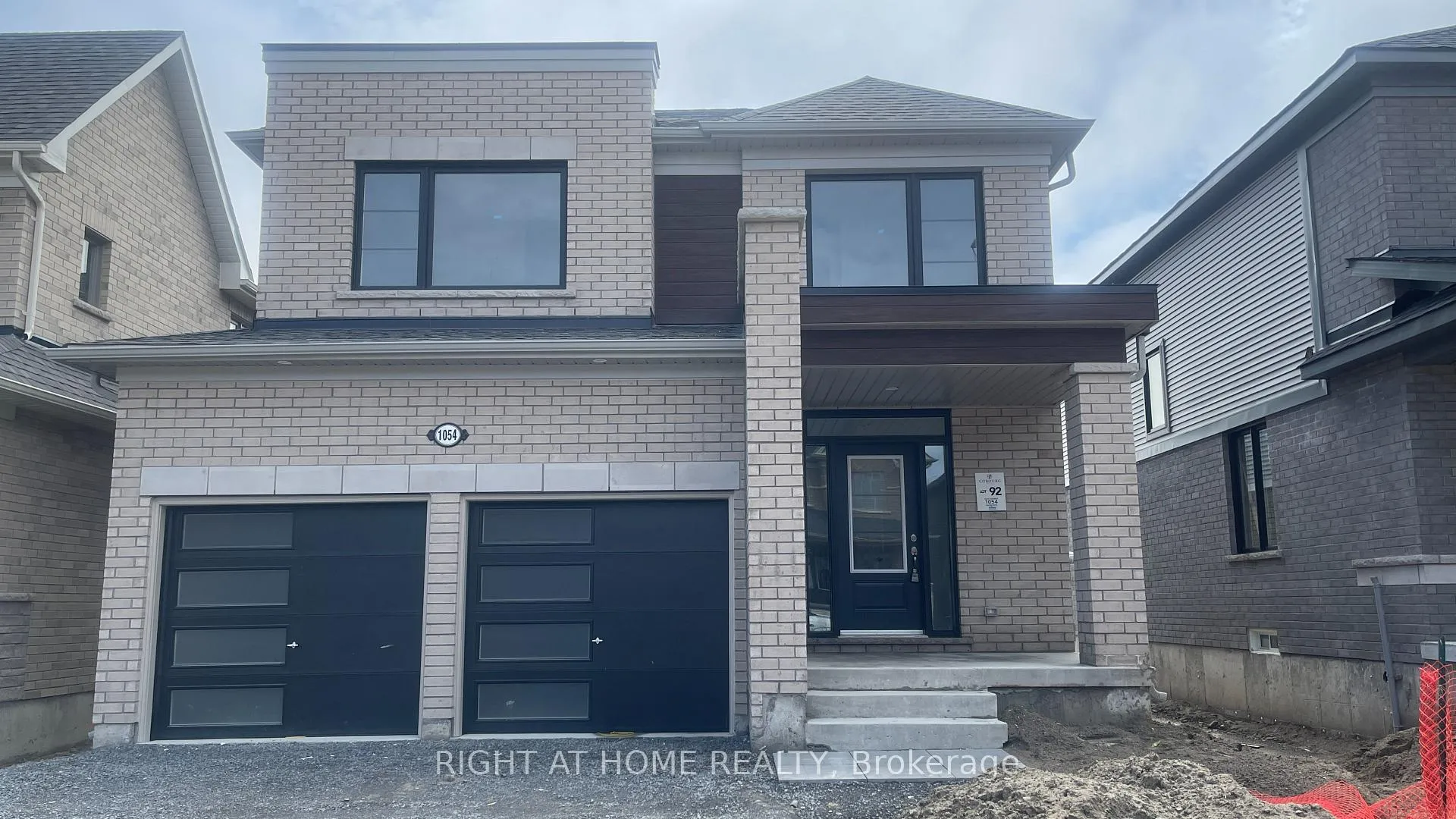 Photo 1 of 1054 Denton Drive, Cobourg — HOMEH