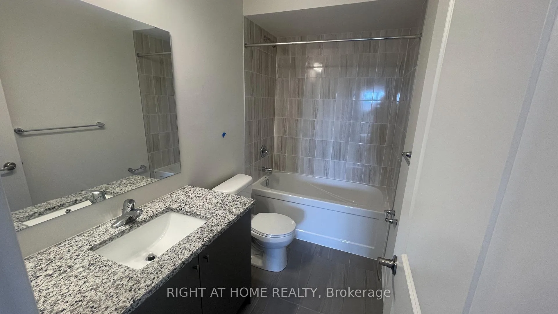 Photo 24 of 1054 Denton Drive, Cobourg — HOMEH