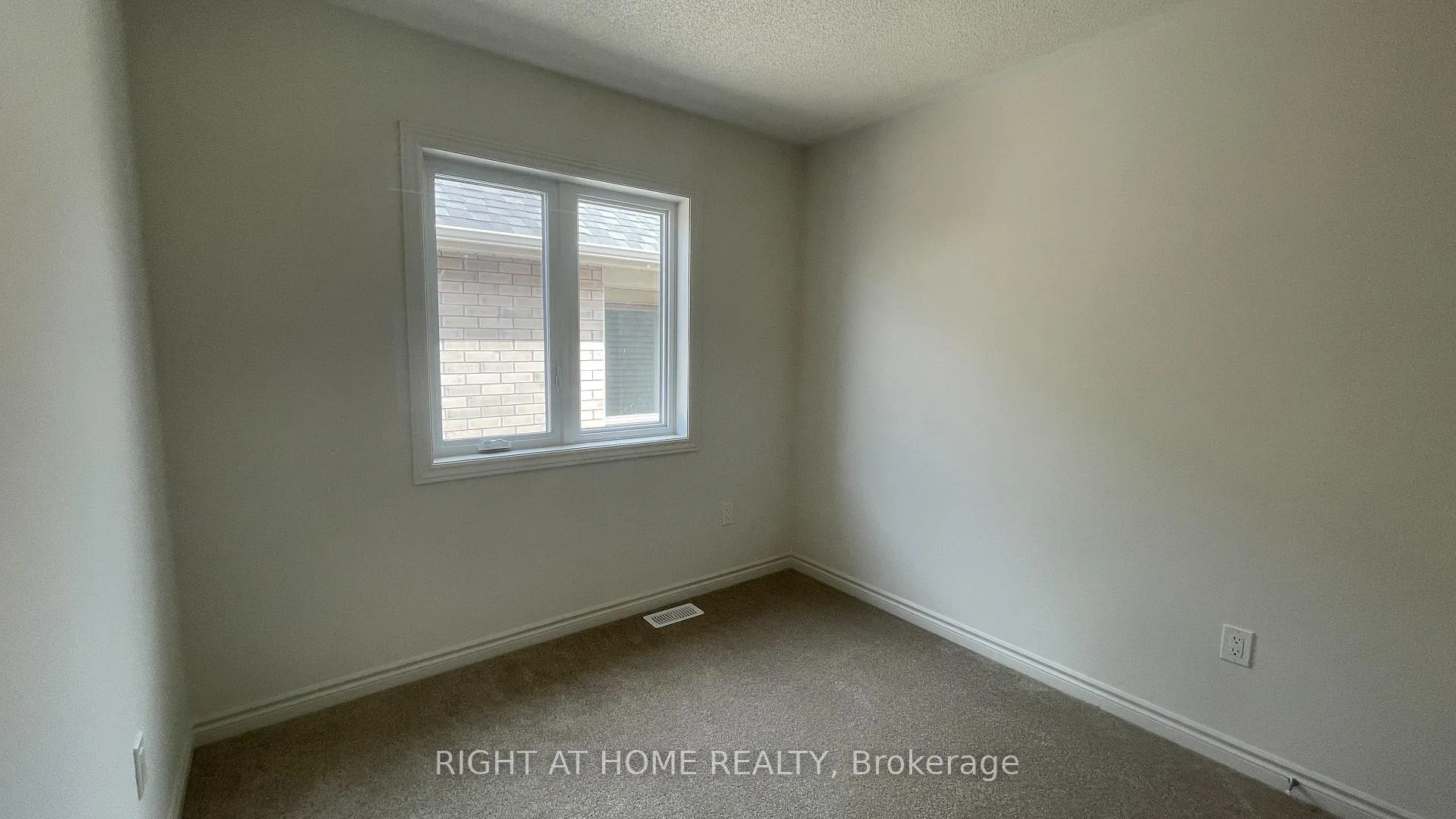 Photo 25 of 1054 Denton Drive, Cobourg — HOMEH