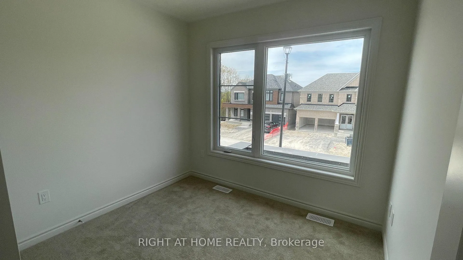 Photo 34 of 1054 Denton Drive, Cobourg — HOMEH