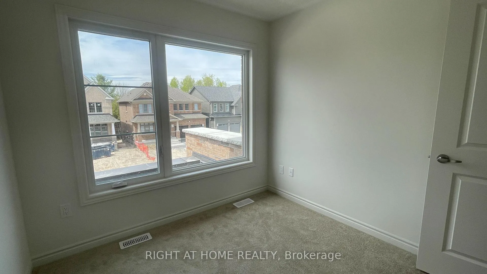 Photo 35 of 1054 Denton Drive, Cobourg — HOMEH