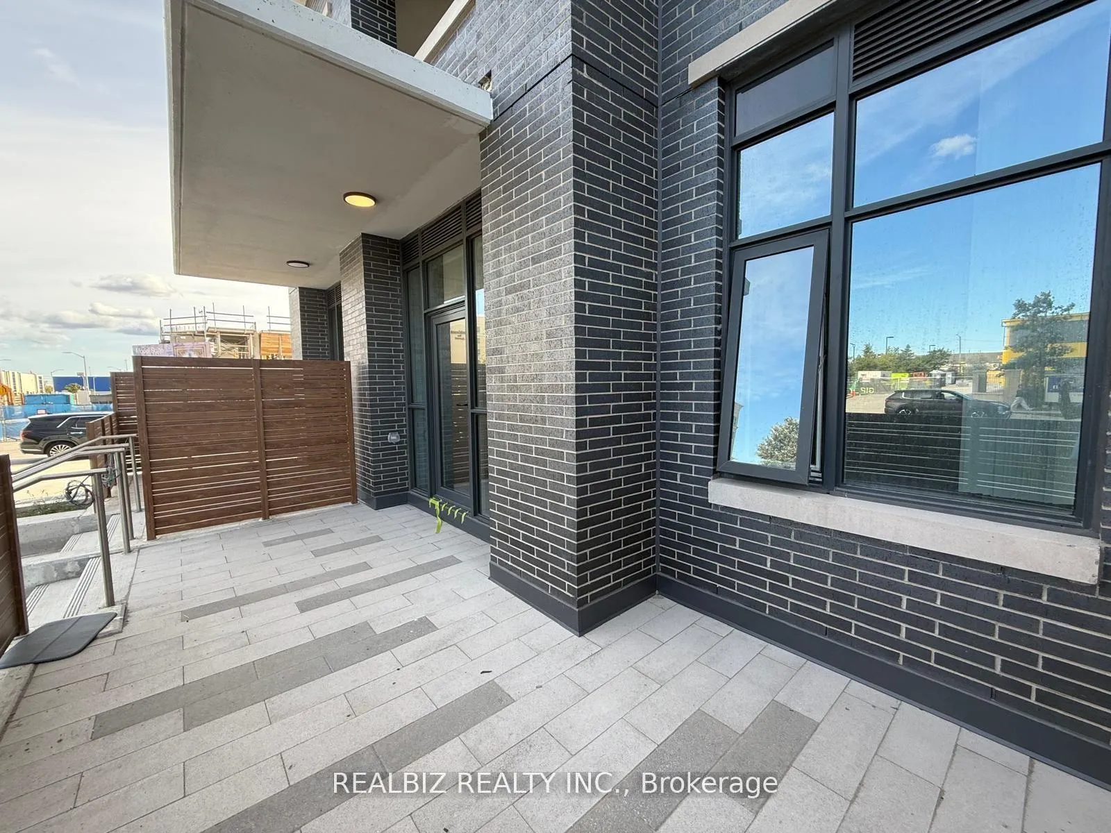 Photo 11 of Unit 105, 28 Interchange Way W, Vaughan, Vaughan Corporate Centre — HOMEH
