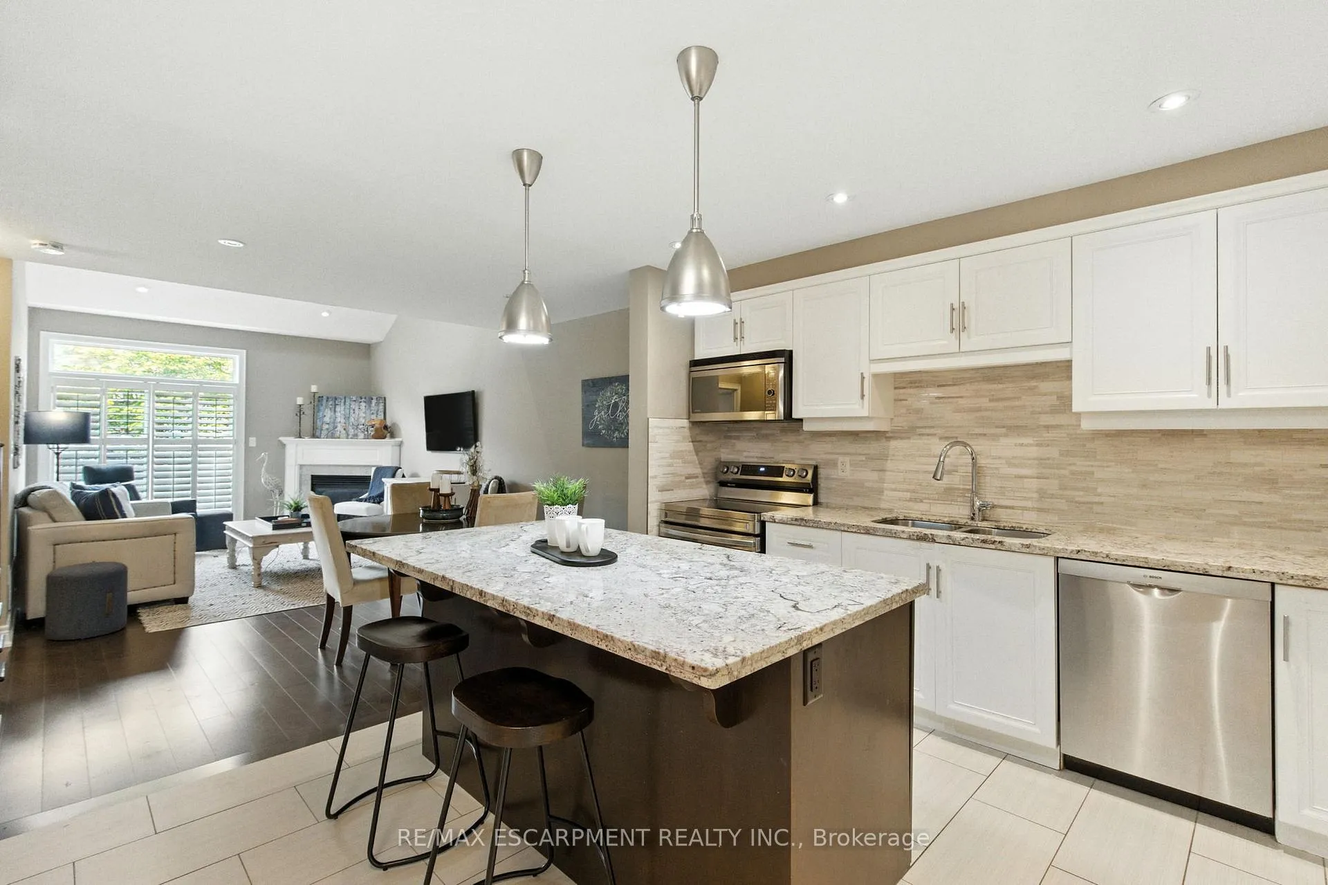 Photo 12 of 4 Burgundy Grove, Hamilton, Meadowlands — HOMEH