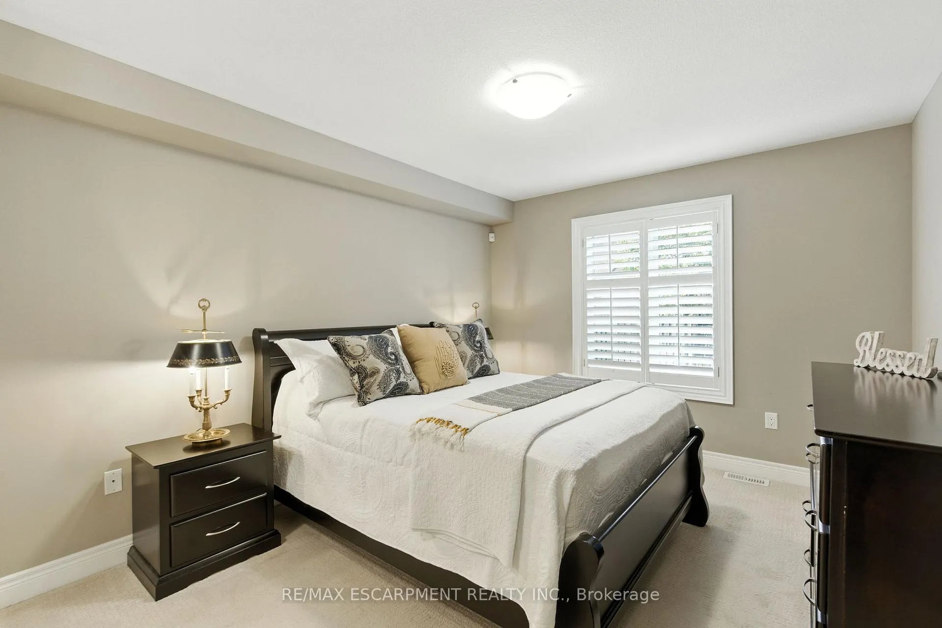 Photo 19 of 4 Burgundy Grove, Hamilton, Meadowlands — HOMEH