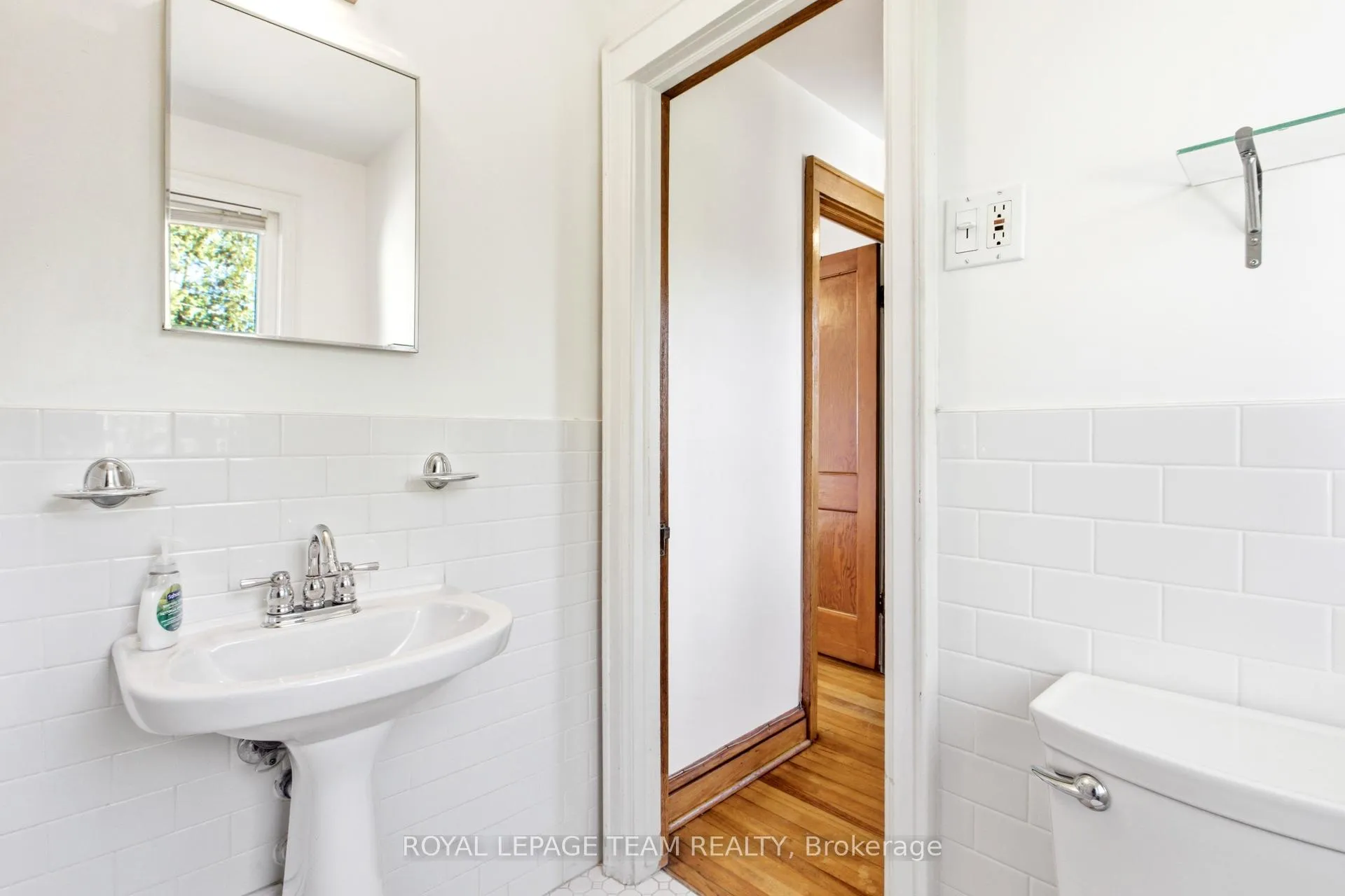 Photo 17 of 116 Range Road, Ottawa, Sandy Hill — HOMEH