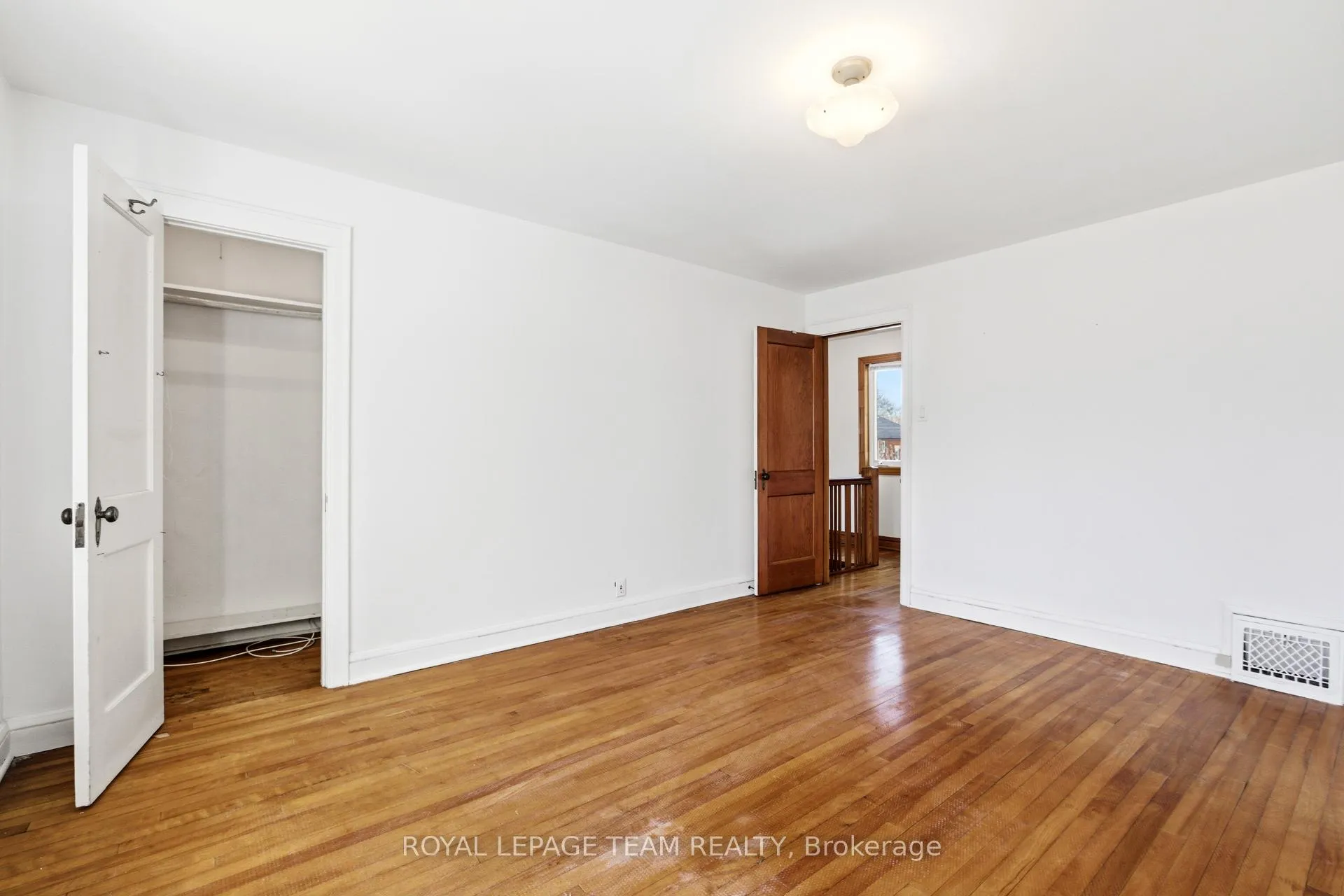 Photo 19 of 116 Range Road, Ottawa, Sandy Hill — HOMEH
