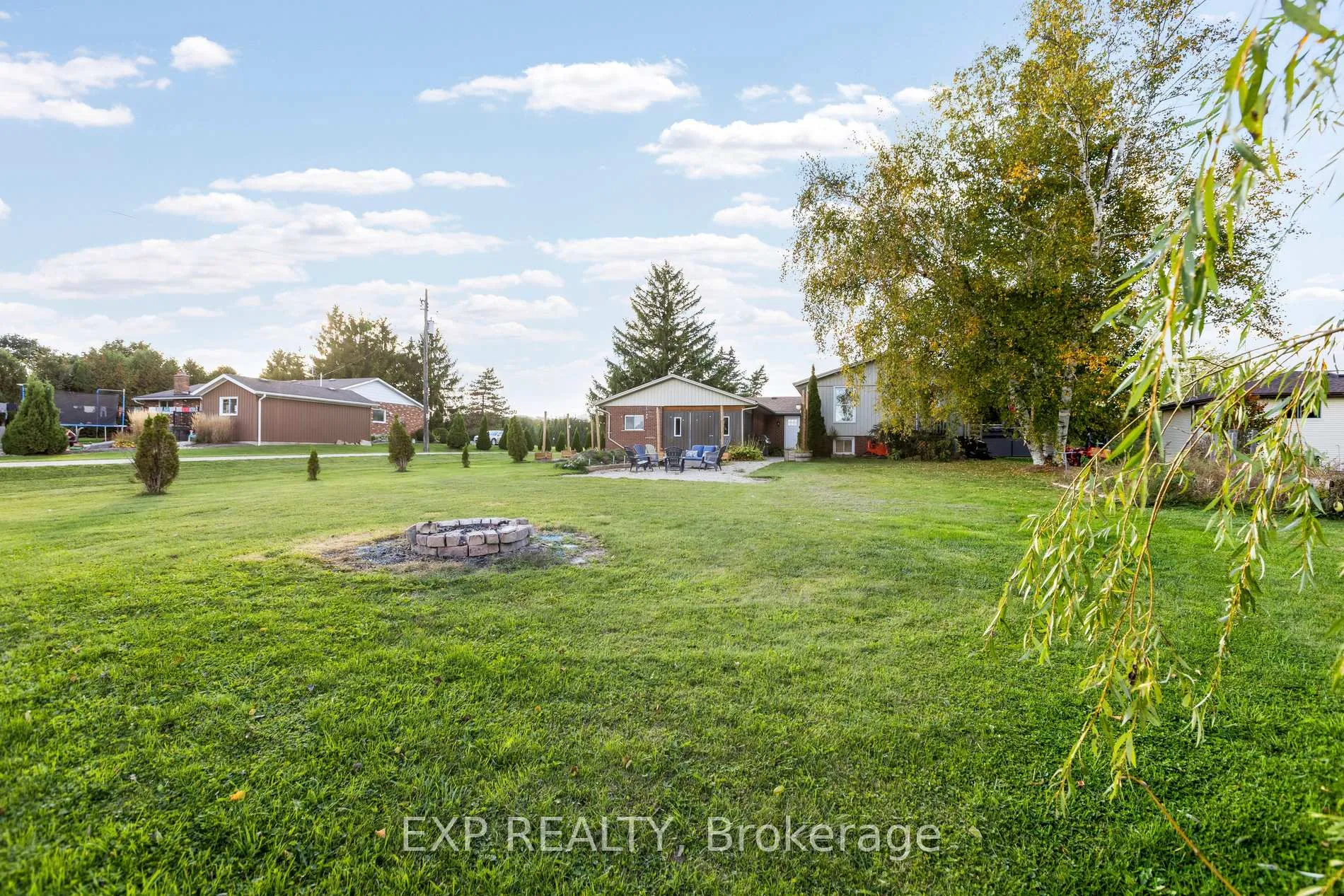 Photo 50 of 7429 Sideroad 20 Side Road, Mapleton, Rural Mapleton — HOMEH