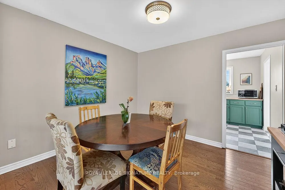Photo 8 of 36 Vicora Link Way, Toronto, Flemingdon Park — HOMEH