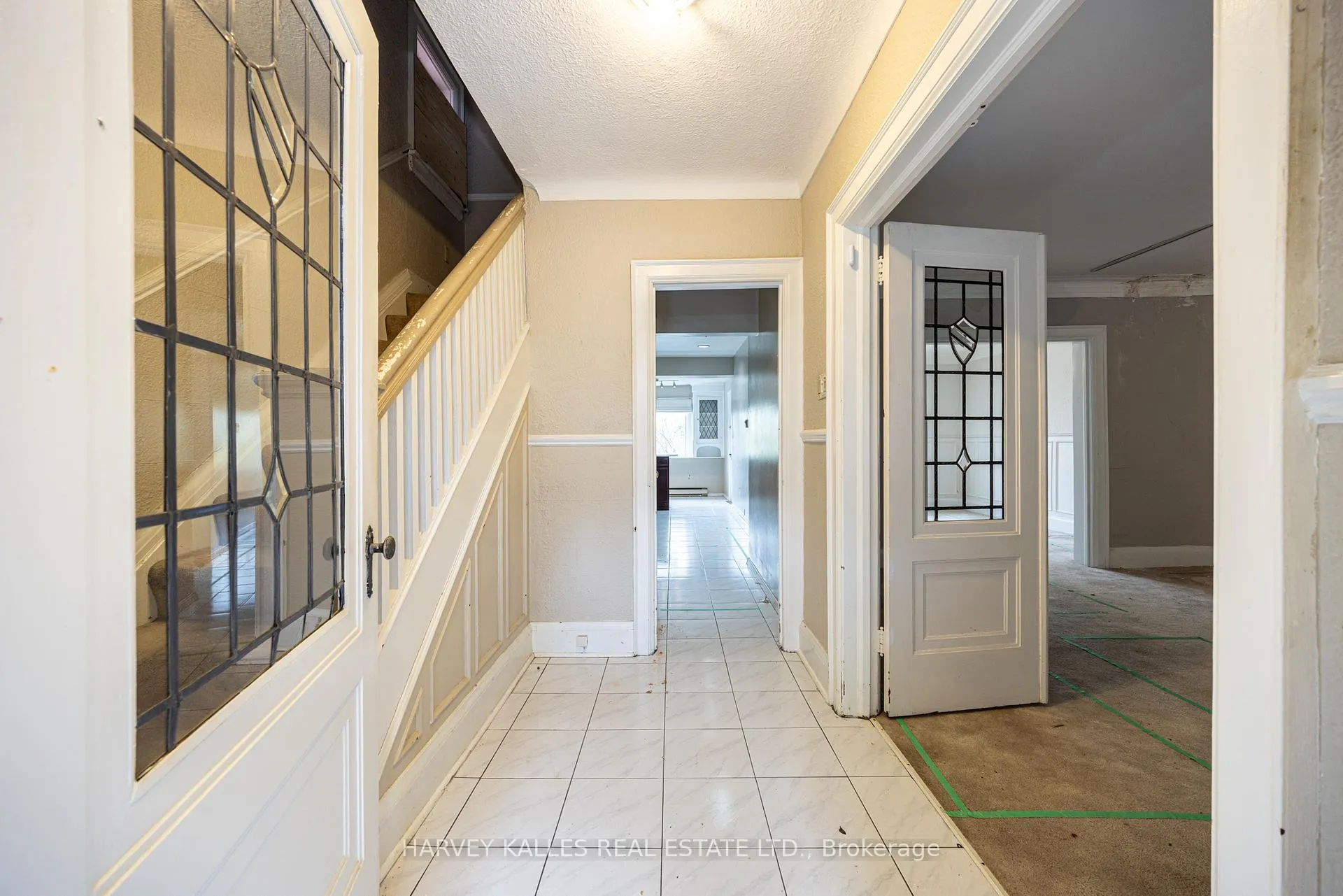 Photo 2 of 701 Oriole Parkway, Toronto, Yonge-Eglinton — HOMEH