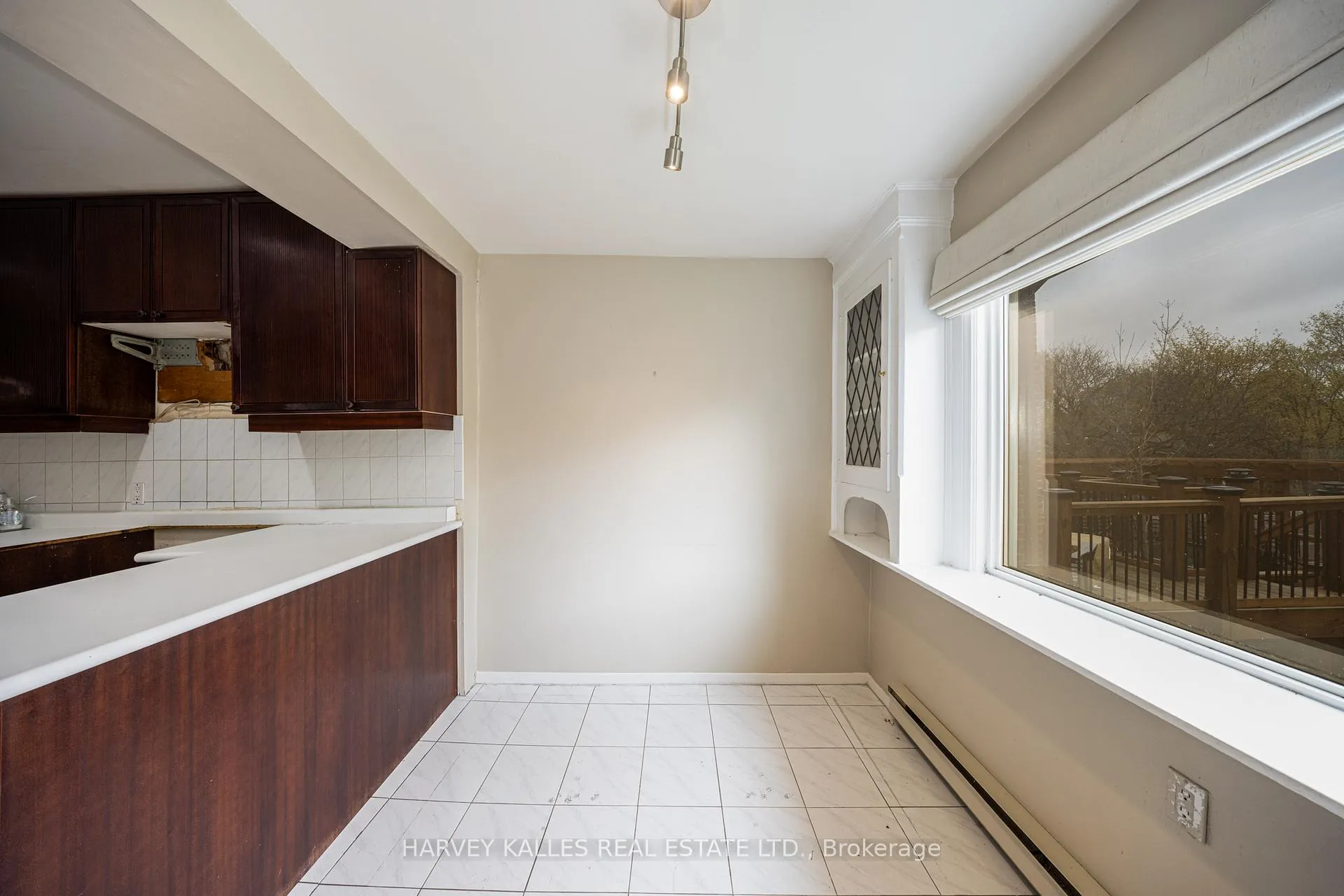 Photo 20 of 701 Oriole Parkway, Toronto, Yonge-Eglinton — HOMEH