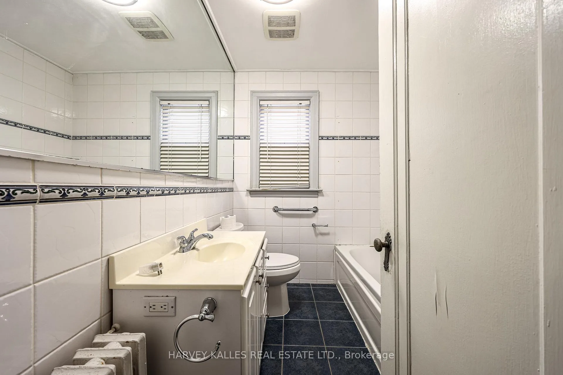 Photo 33 of 701 Oriole Parkway, Toronto, Yonge-Eglinton — HOMEH