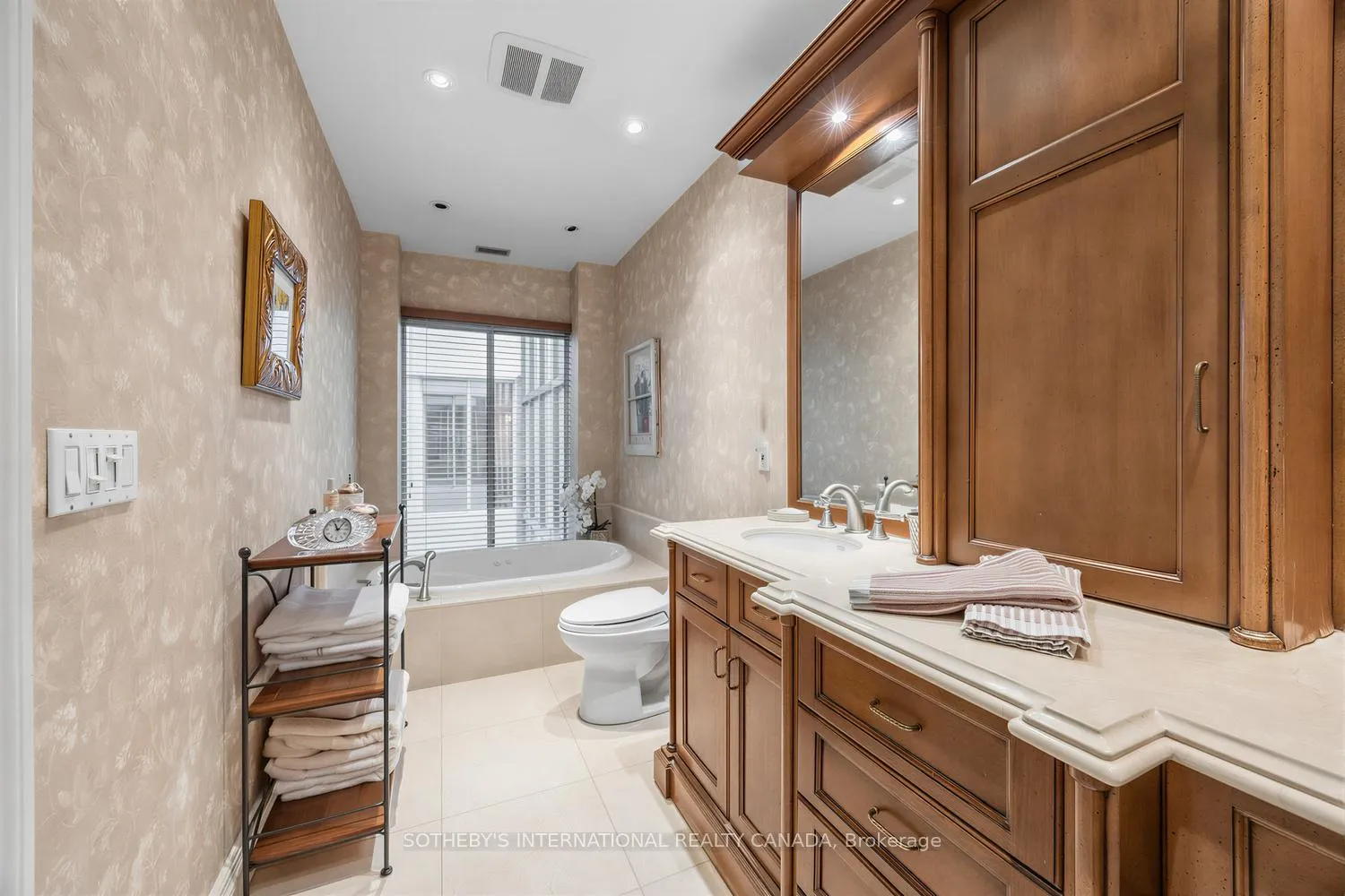 Photo 23 of 473 Spadina Road, Toronto, Forest Hill South — HOMEH