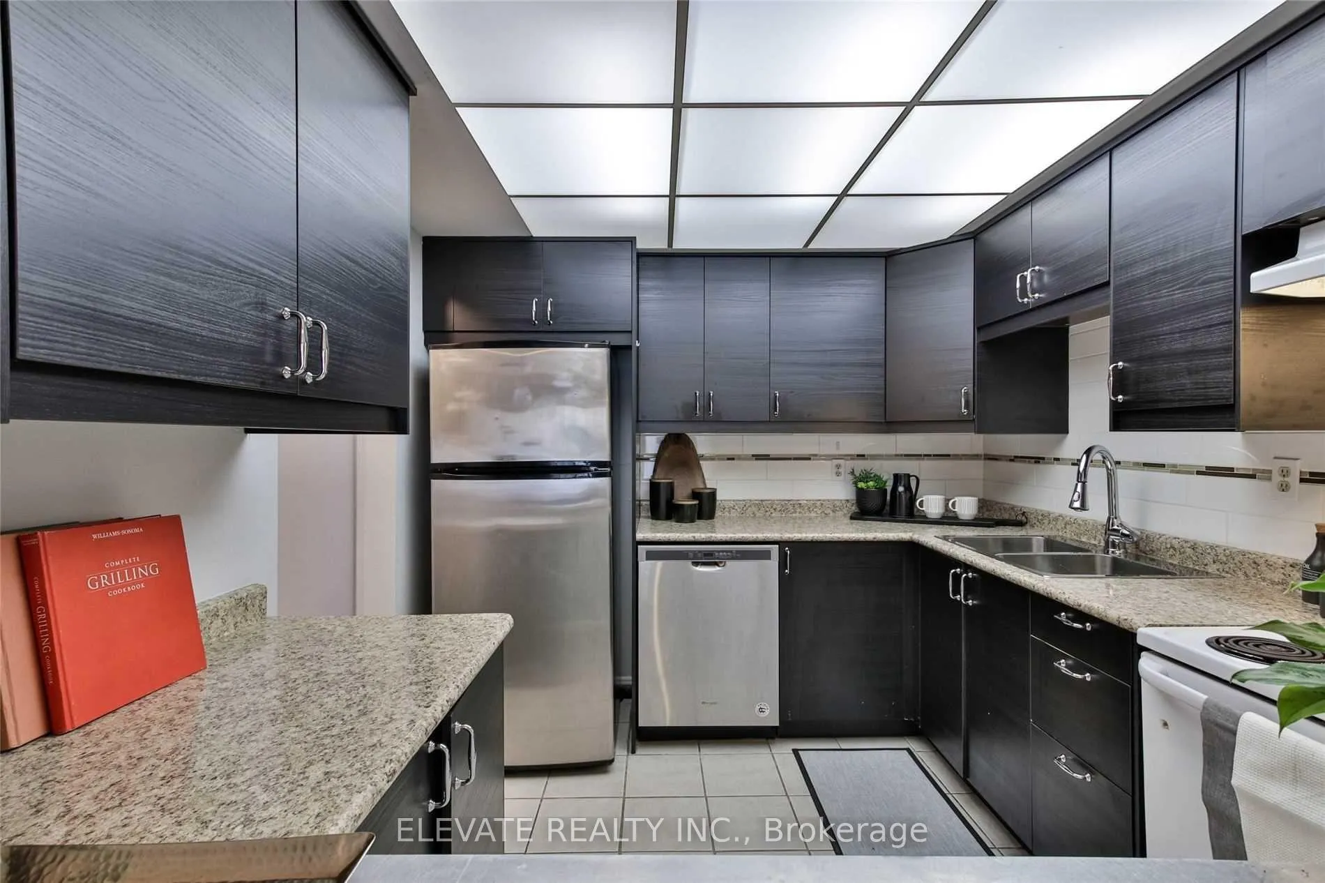 Photo 2 of 2131 Dufferin Street, Toronto, Oakwood Village — HOMEH