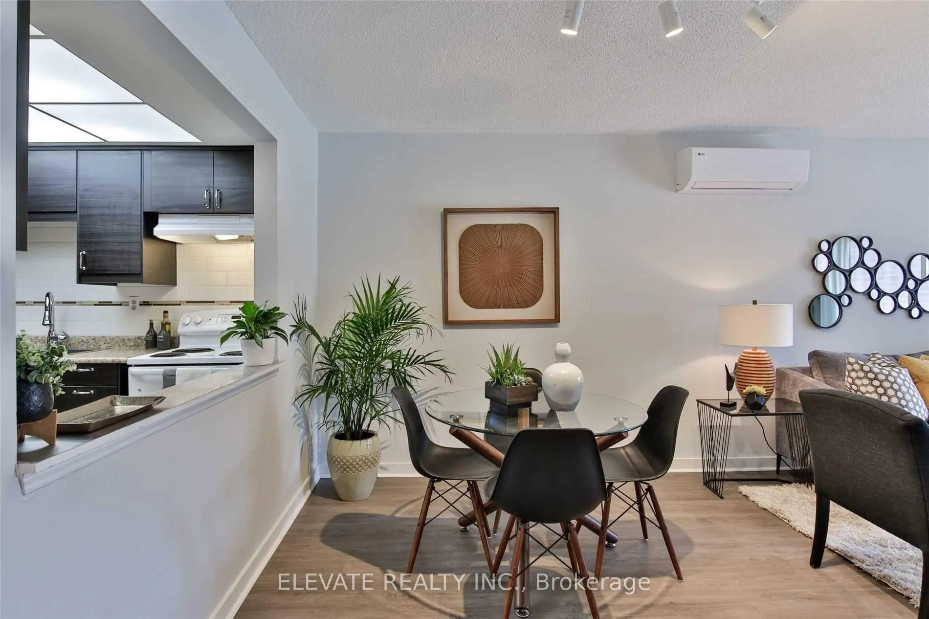 Photo 9 of 2131 Dufferin Street, Toronto, Oakwood Village — HOMEH