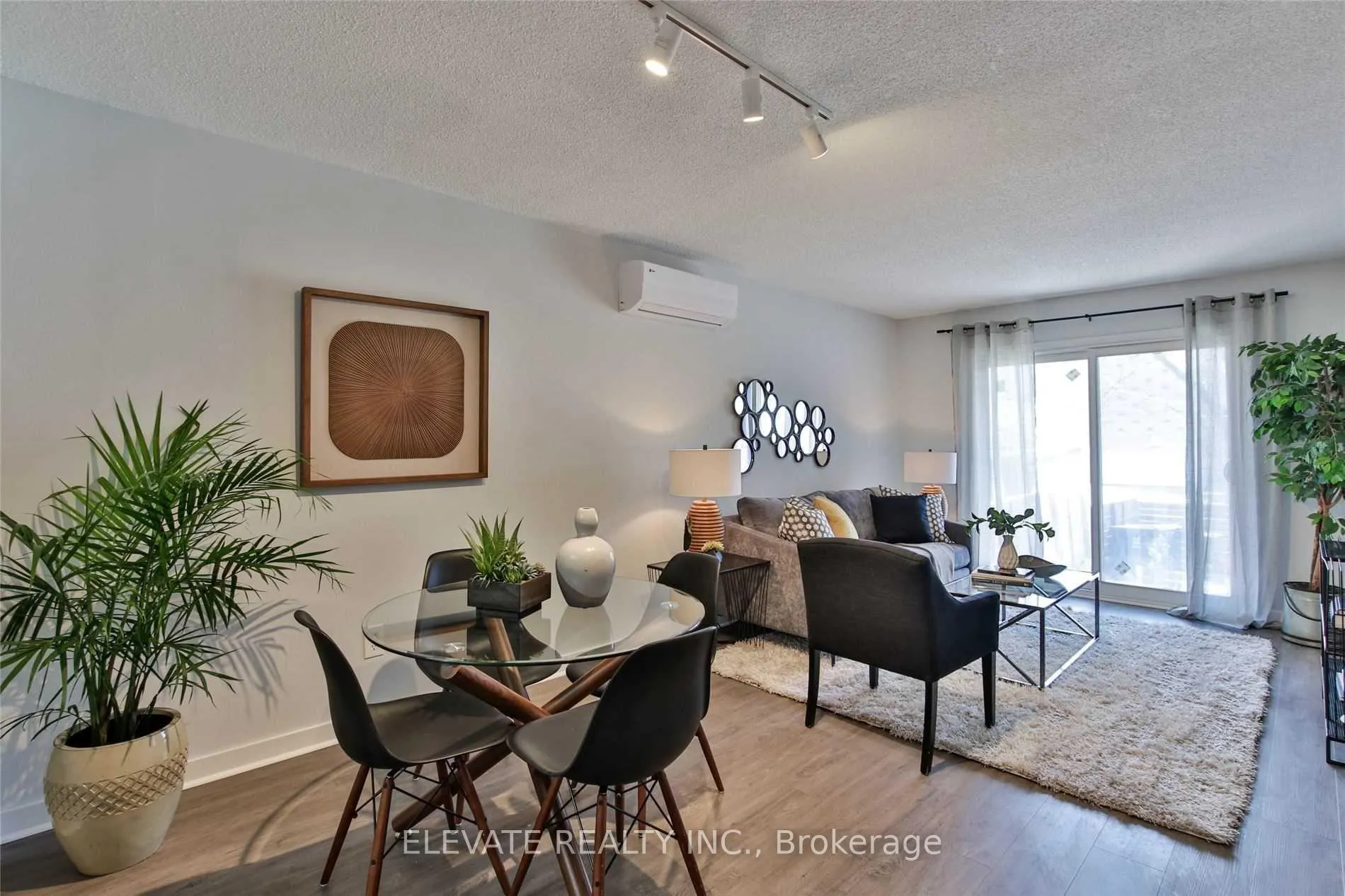 Photo 10 of 2131 Dufferin Street, Toronto, Oakwood Village — HOMEH